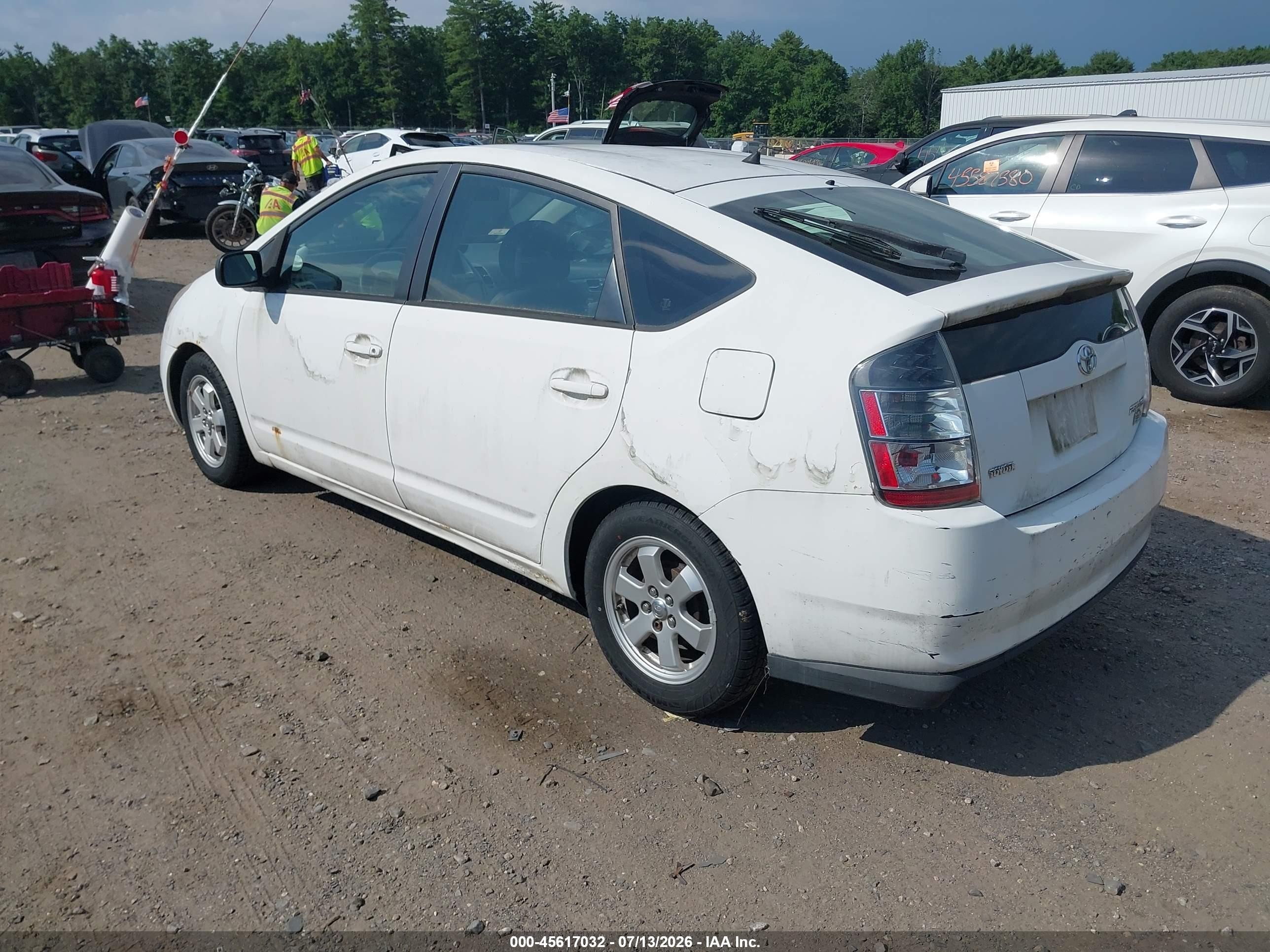 2006 Toyota Prius   Белый vin: JTDKB22U163145103