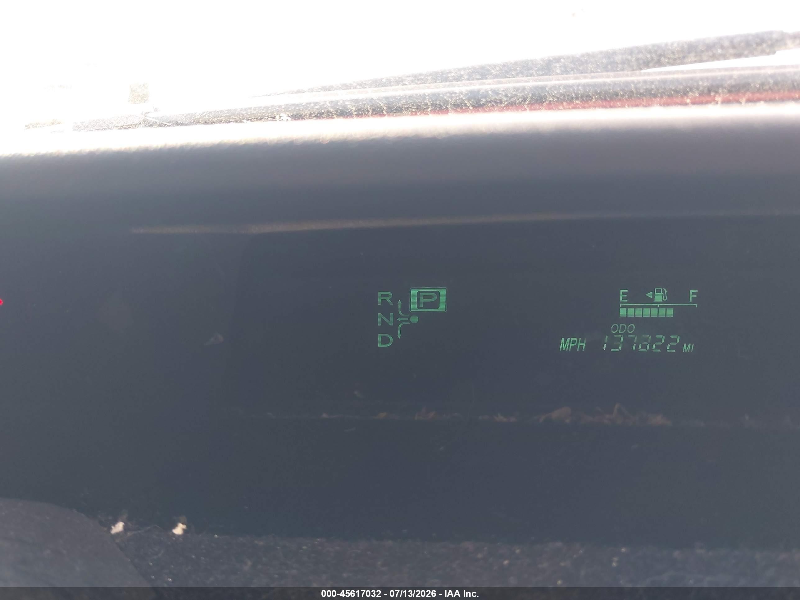 2006 Toyota Prius   Белый vin: JTDKB22U163145103