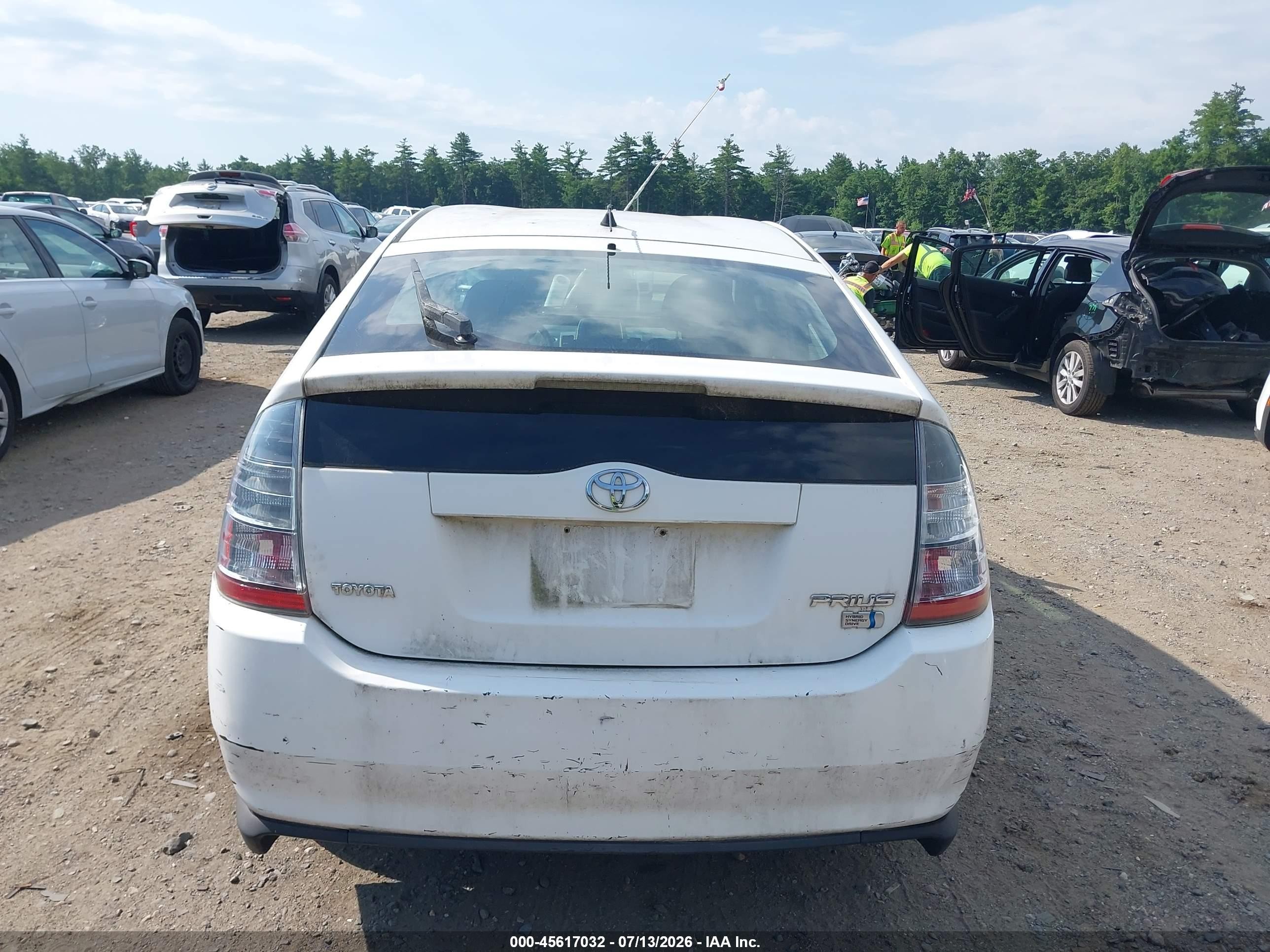 2006 Toyota Prius   Белый vin: JTDKB22U163145103