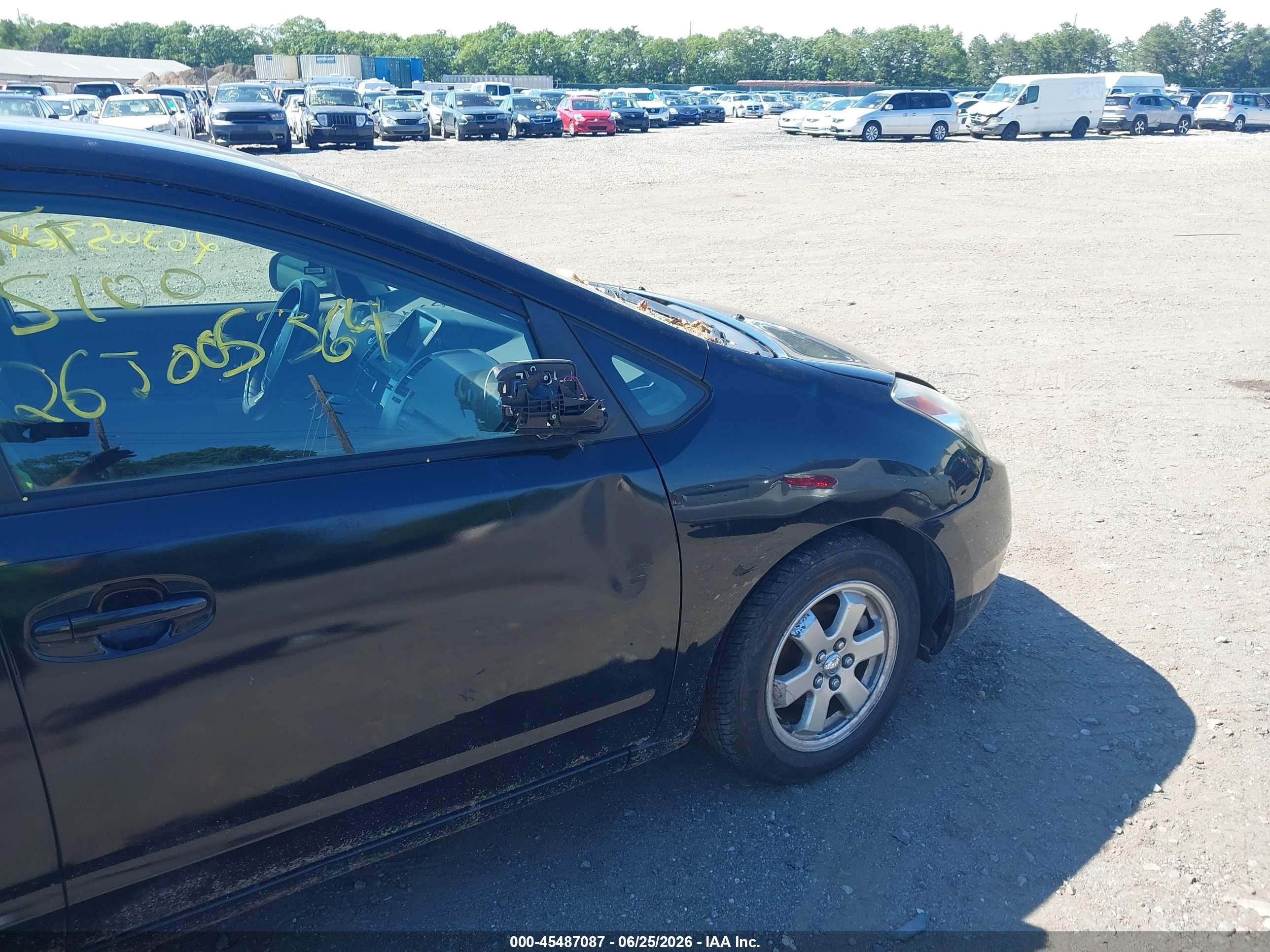 2004 Toyota Prius   Black vin: JTDKB22U240071074