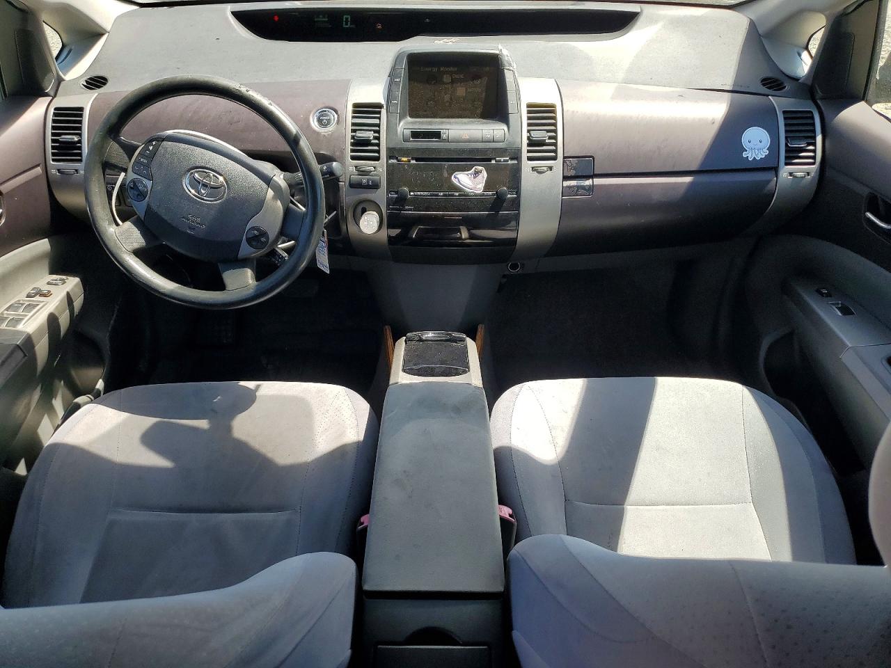 2005 Toyota Prius Base Silver vin: JTDKB22U257019565