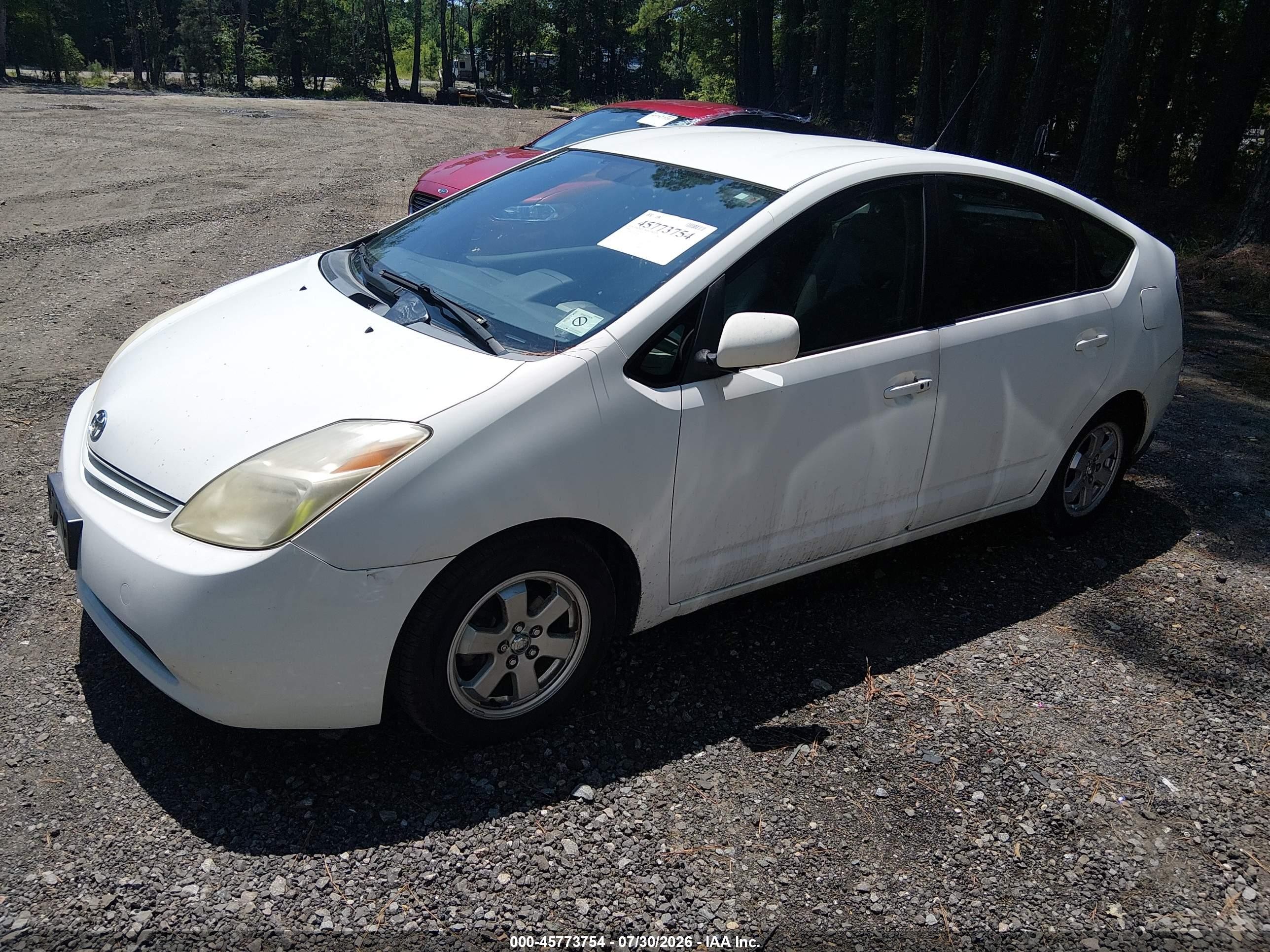 2004 Toyota Prius   White vin: JTDKB22U440024418