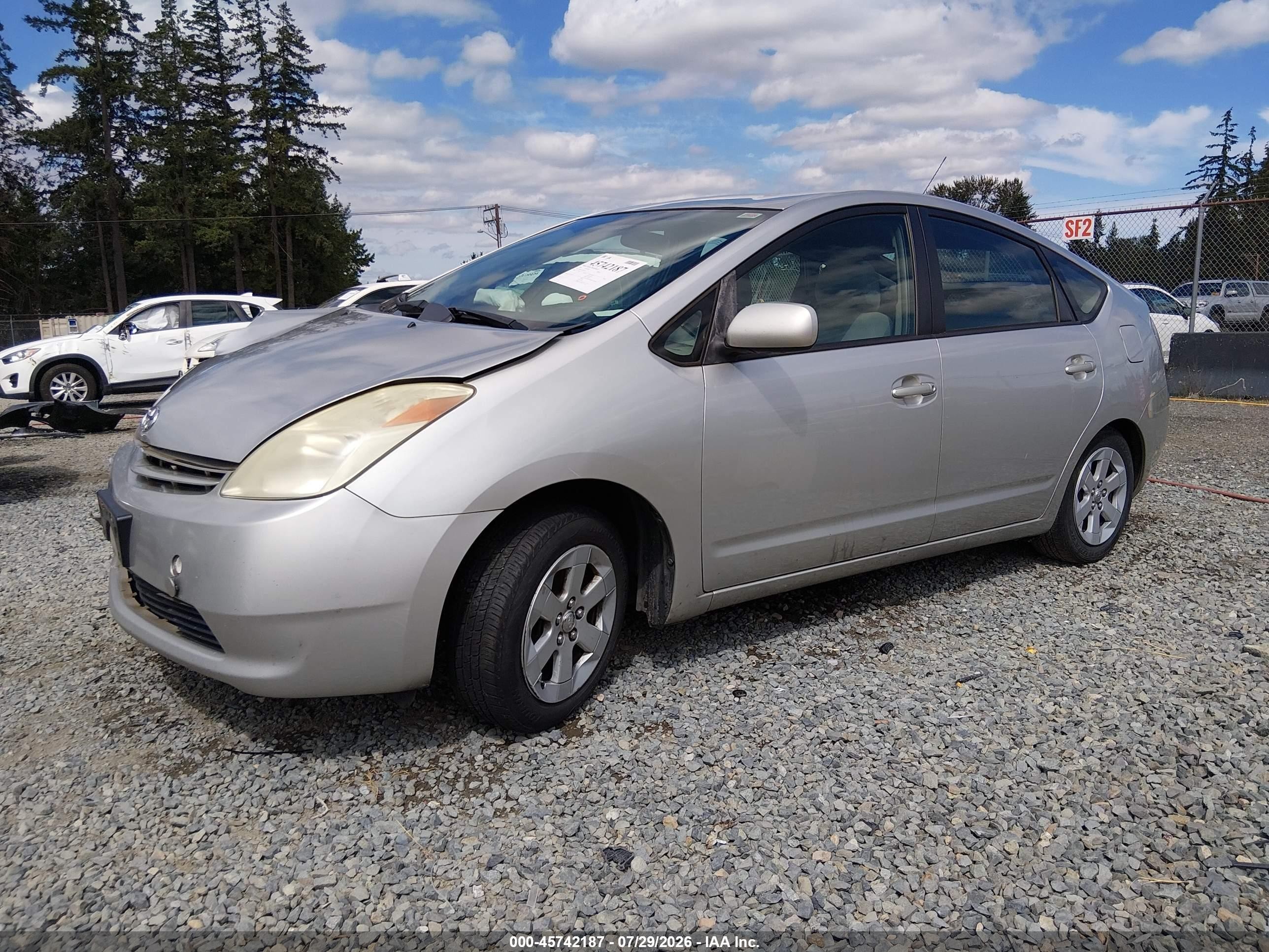 2004 Toyota Prius   Silver vin: JTDKB22U440029196