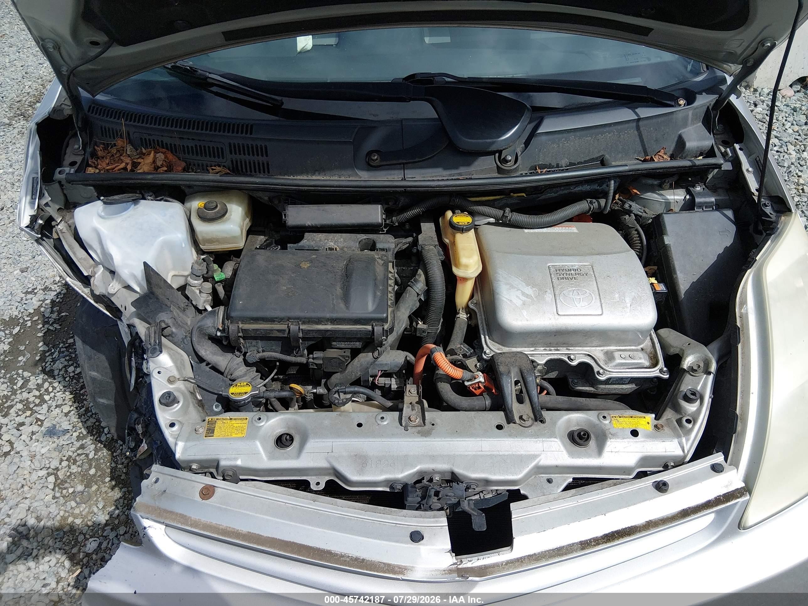 2004 Toyota Prius   Silver vin: JTDKB22U440029196