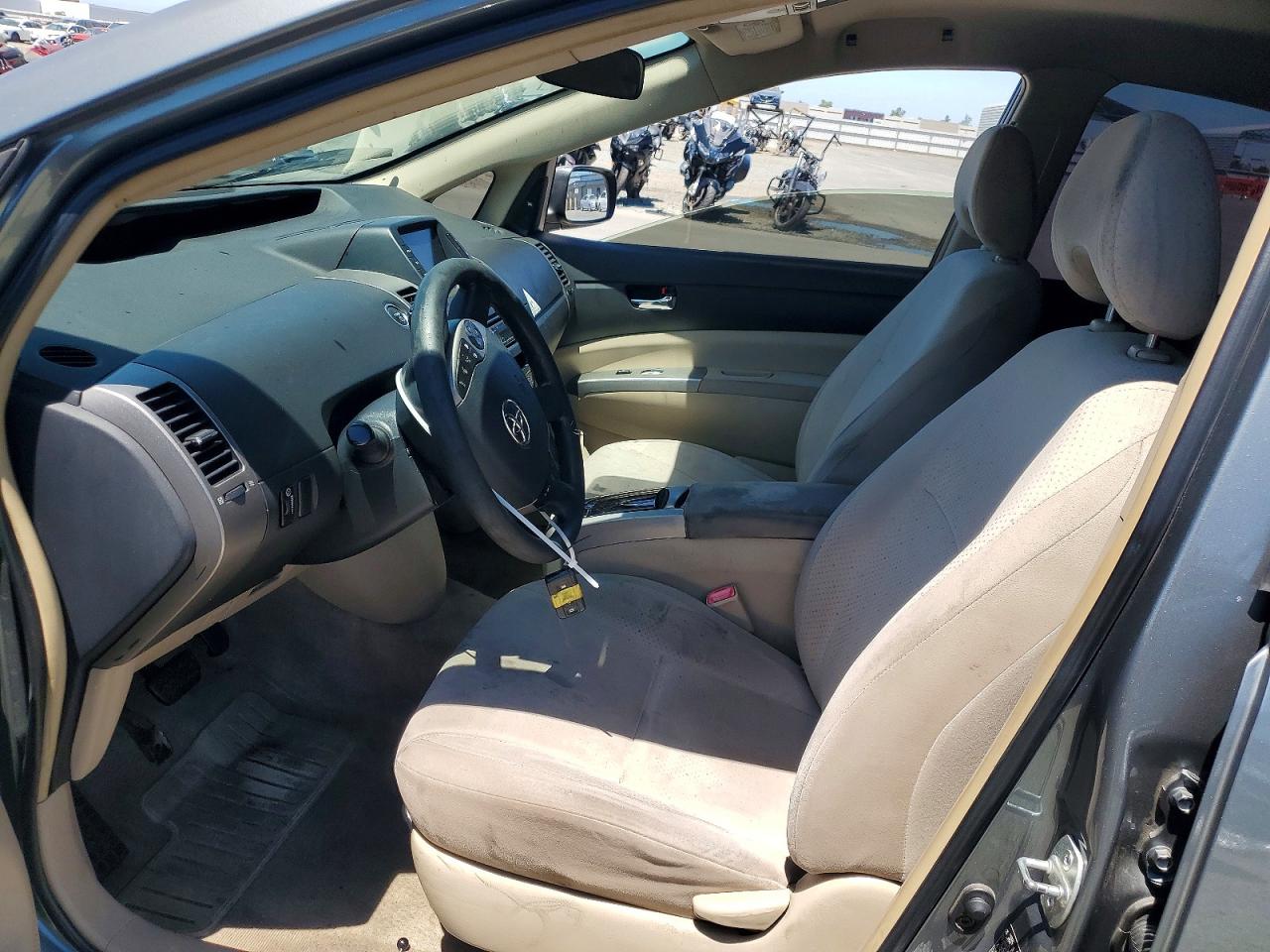 2004 Toyota Prius Base Зеленый vin: JTDKB22U440056480