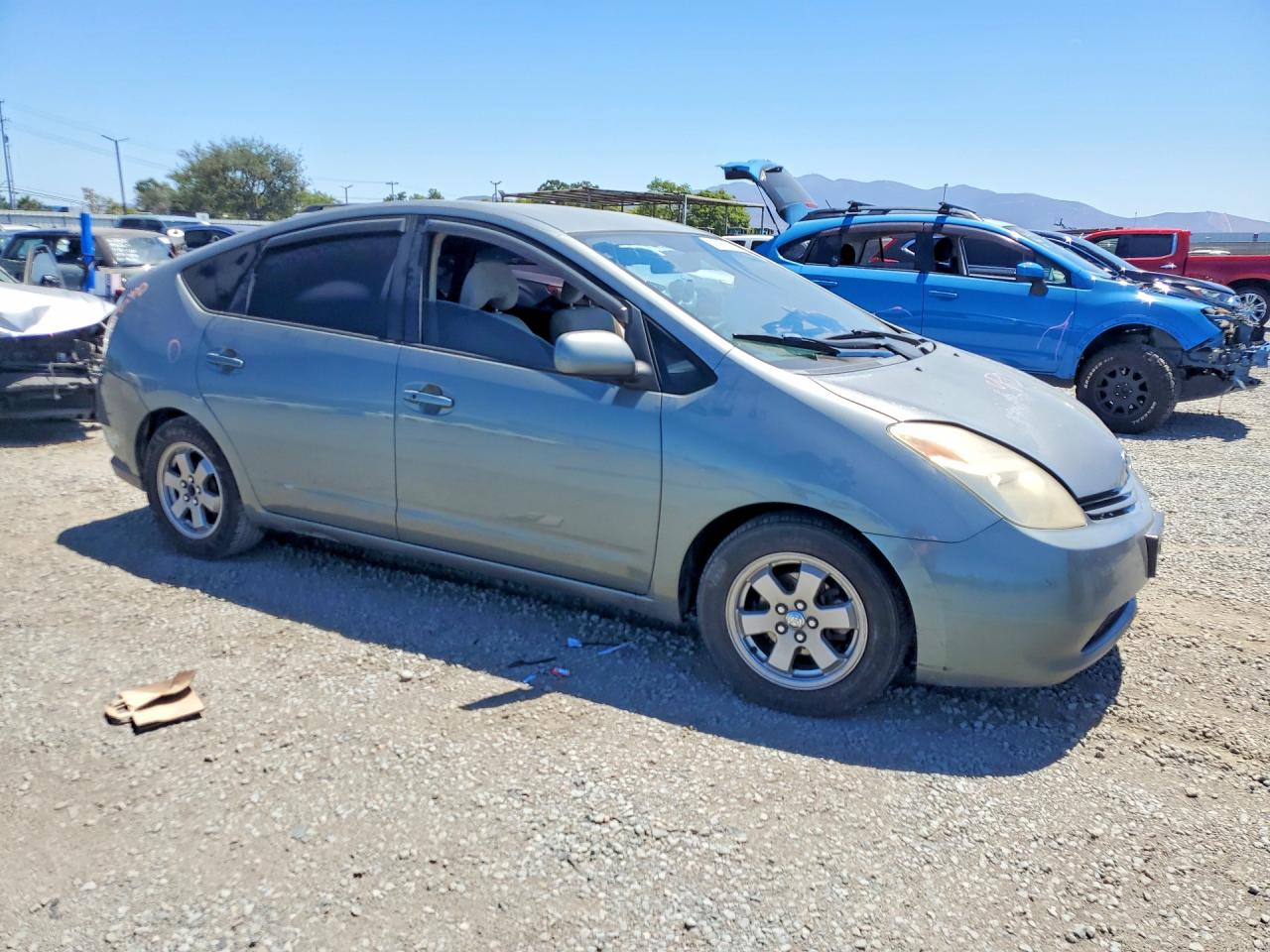 2004 Toyota Prius Base Зеленый vin: JTDKB22U440056480