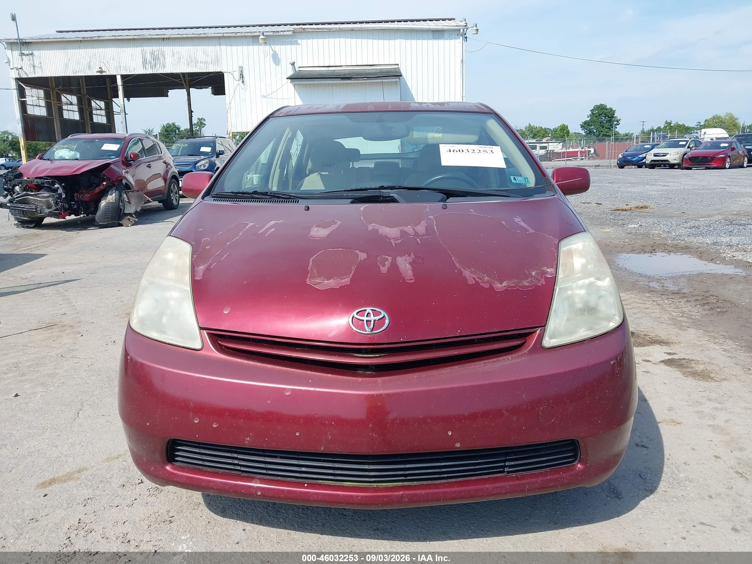 2005 Toyota Prius   Red vin: JTDKB22U457007255
