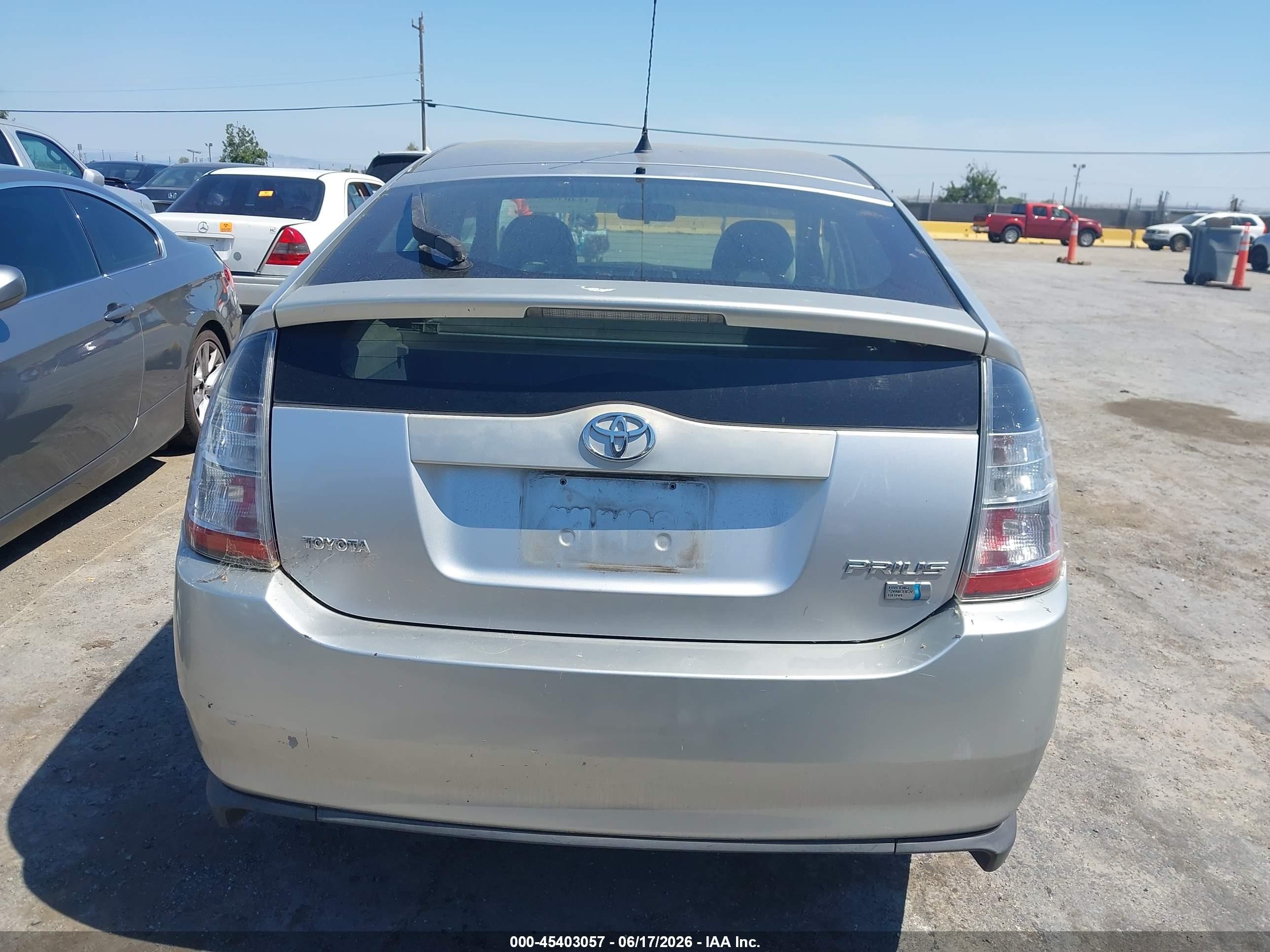 2005 Toyota Prius Gray vin: JTDKB22U457019096