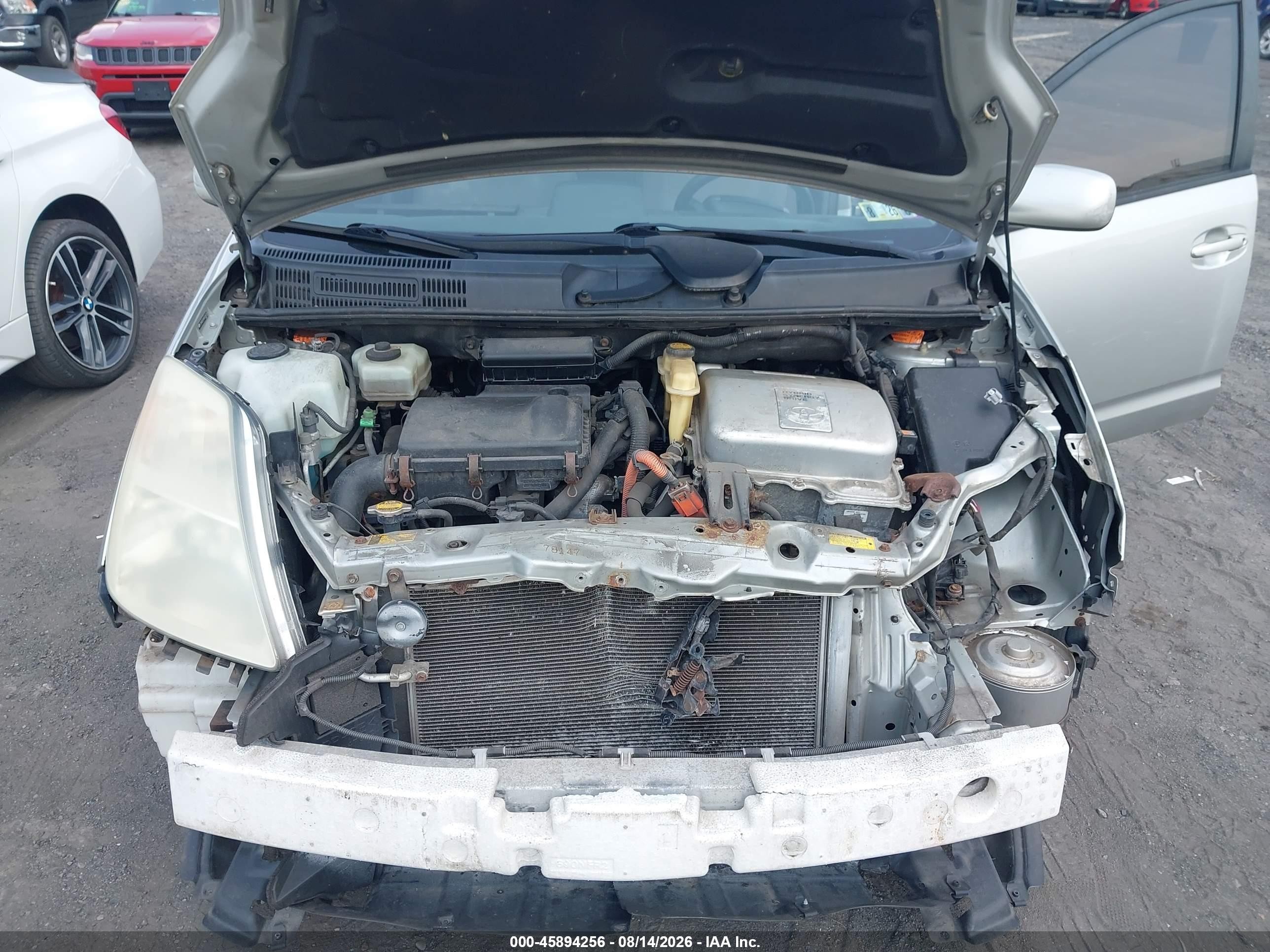 2004 Toyota Prius   Silver vin: JTDKB22U540018532