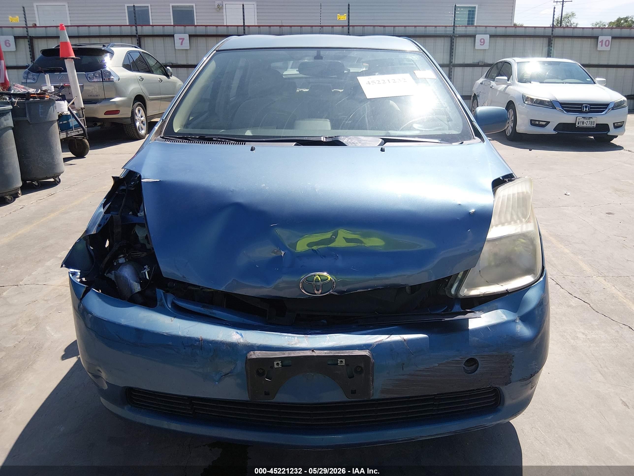2005 Toyota Prius   Light Blue vin: JTDKB22U557043018