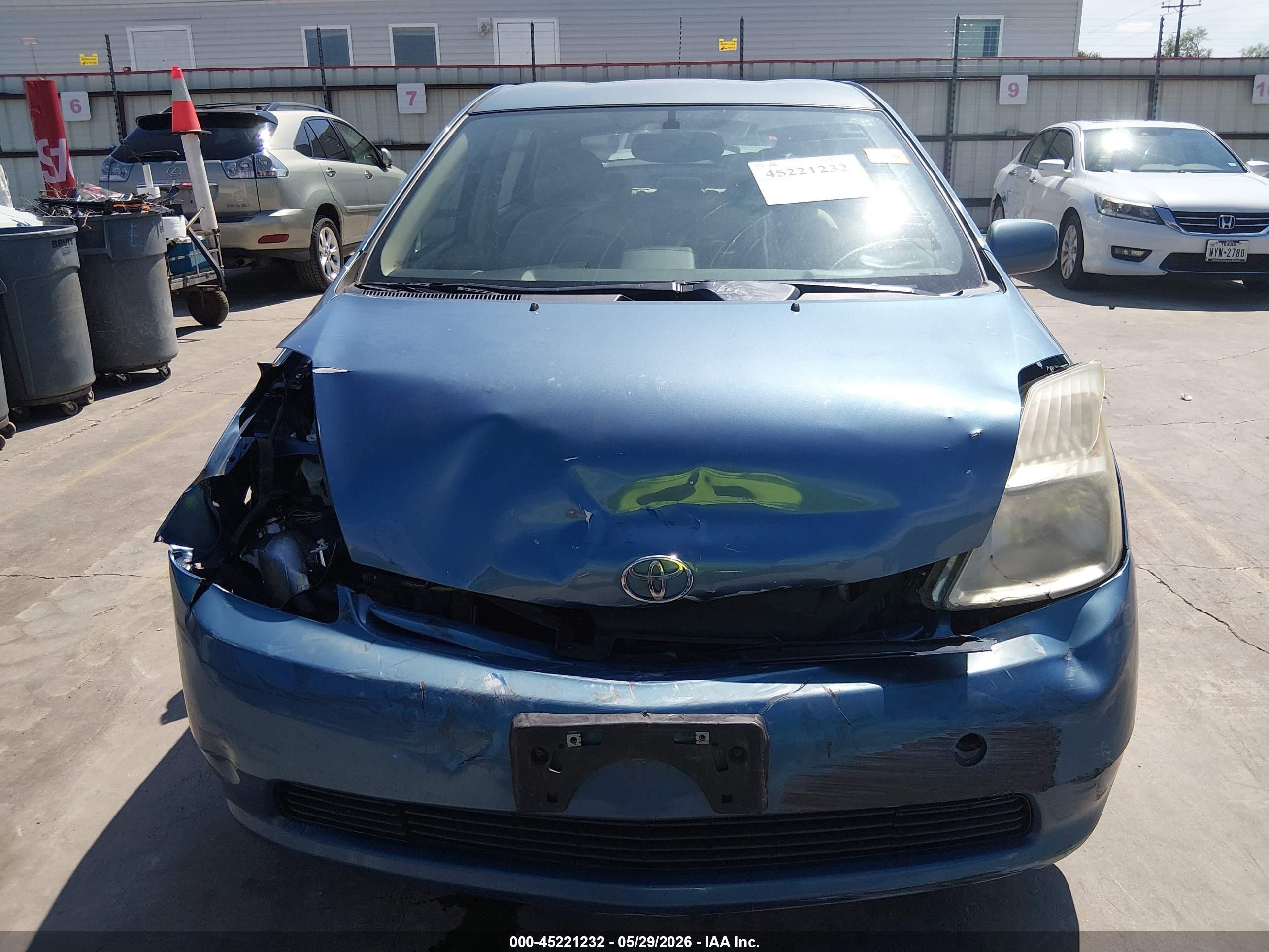 2005 Toyota Prius   Light Blue vin: JTDKB22U557043018