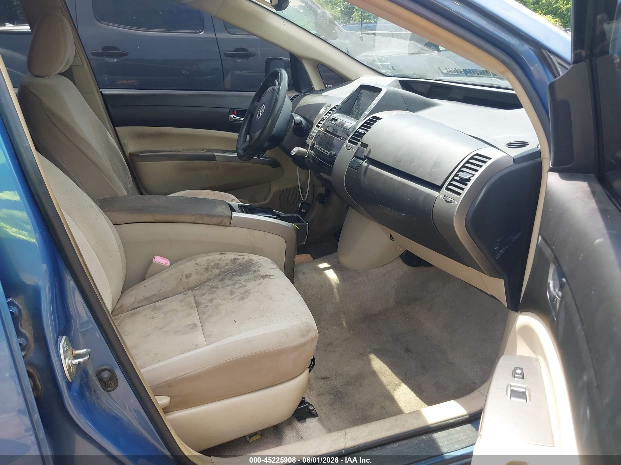 2004 Toyota Prius   Blue vin: JTDKB22U640102942