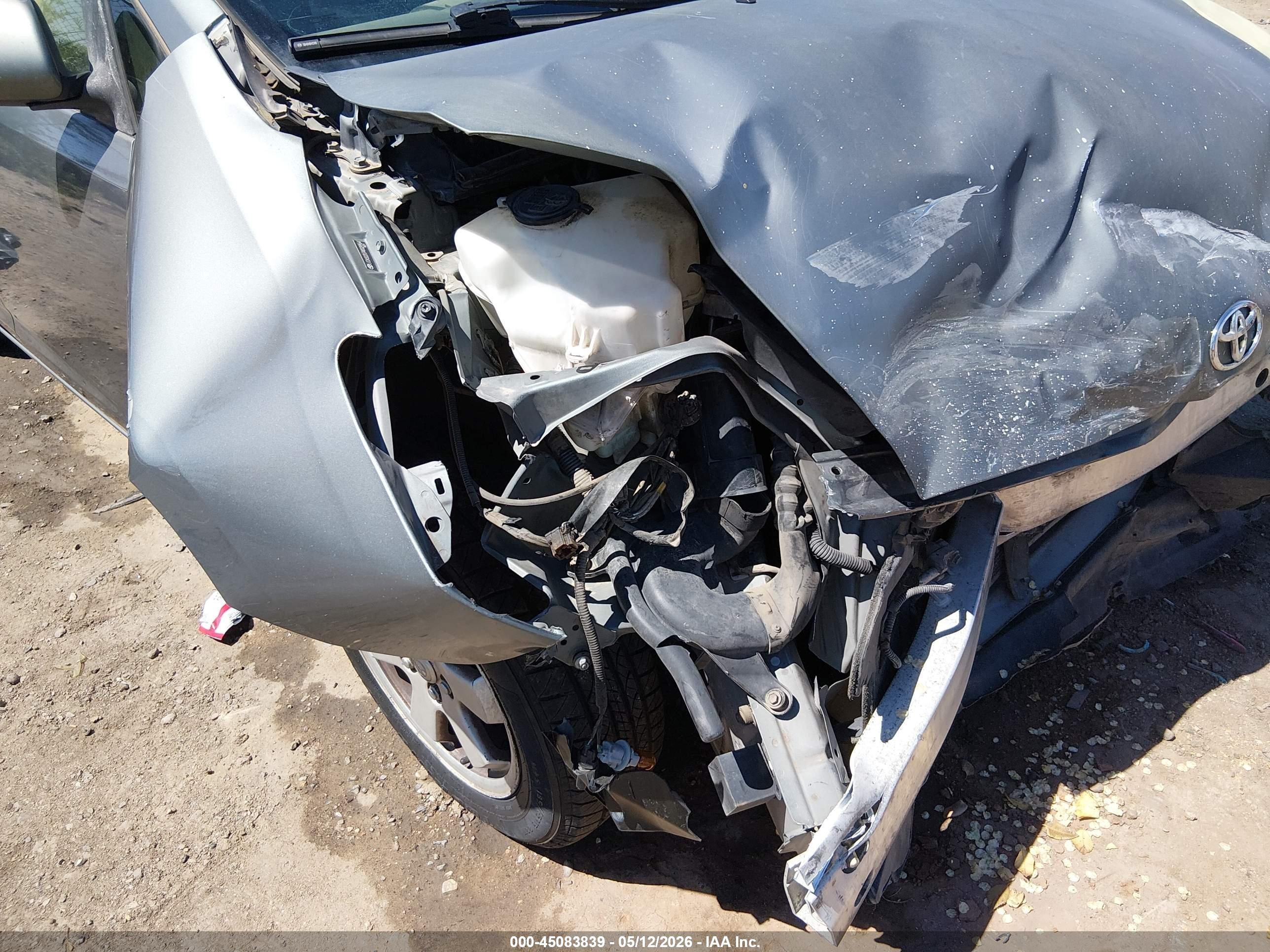 2004 Toyota Prius   Silver vin: JTDKB22U740029564