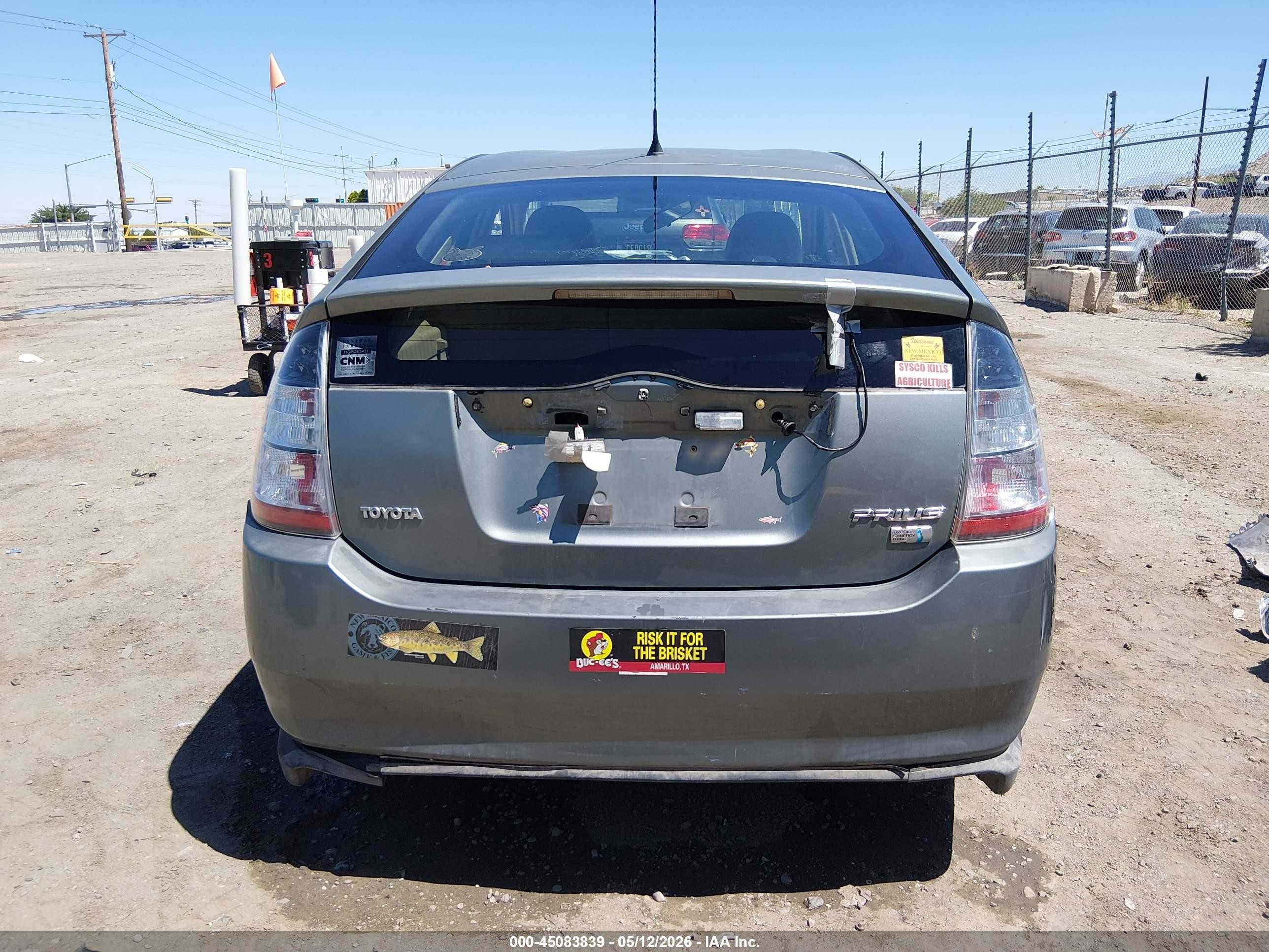 2004 Toyota Prius   Silver vin: JTDKB22U740029564