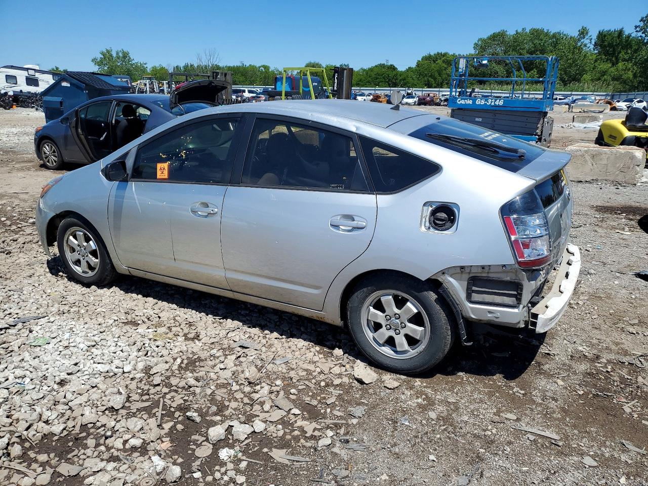 2005 Toyota Prius Base Silver vin: JTDKB22U753070244