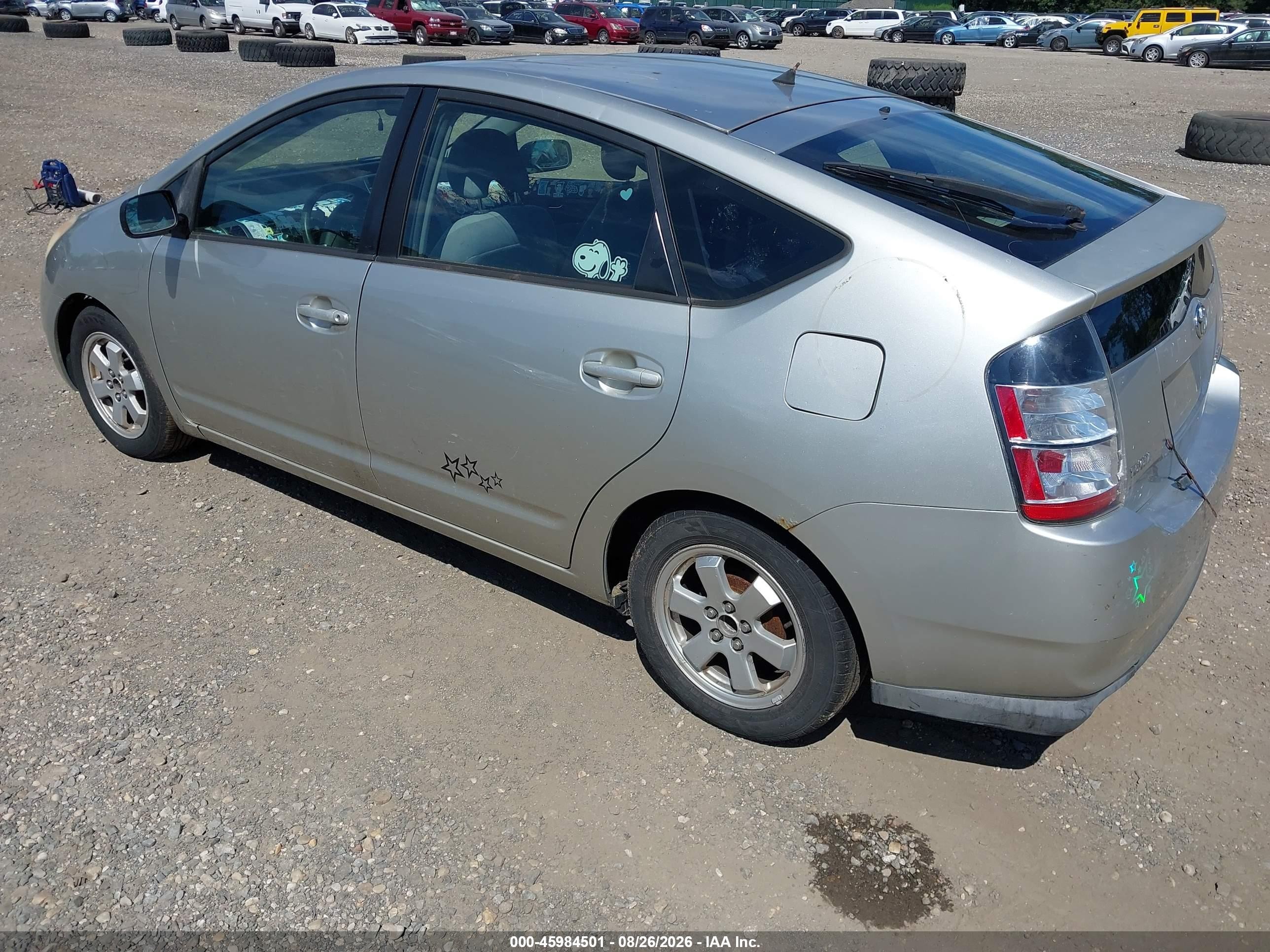 2005 Toyota Prius   Silver vin: JTDKB22U857050562