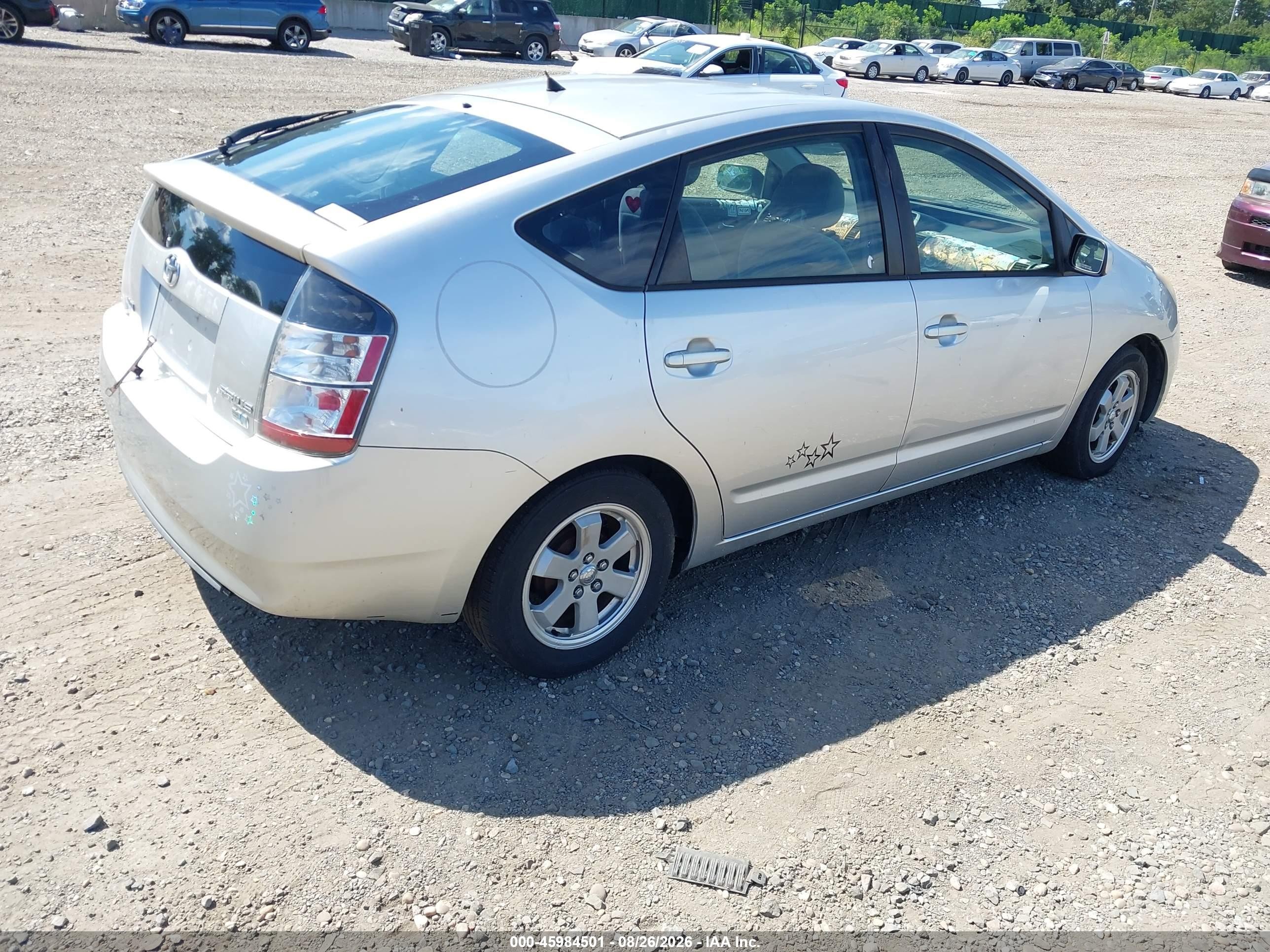 2005 Toyota Prius   Silver vin: JTDKB22U857050562