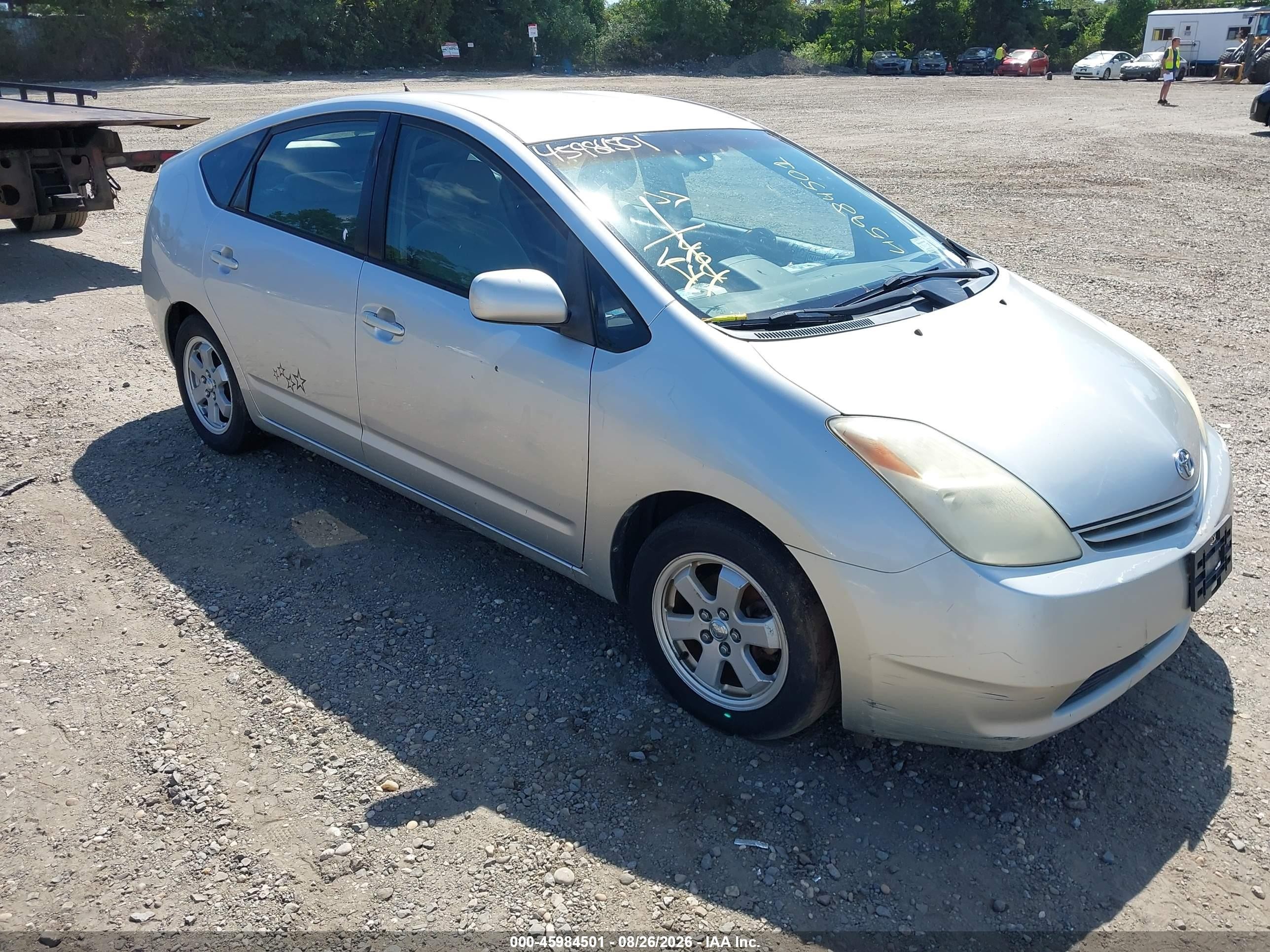 2005 Toyota Prius   Серебряный vin: JTDKB22U857050562