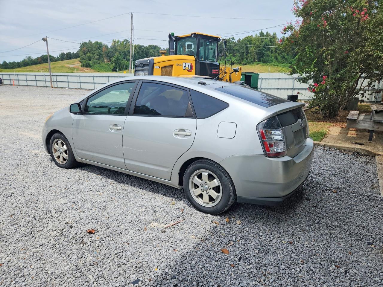 2004 Toyota Prius Base Silver vin: JTDKB22UX40054488