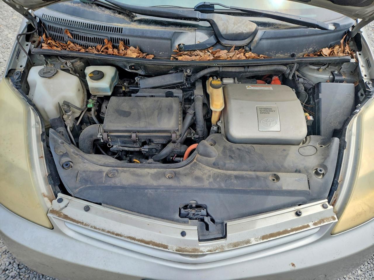 2004 Toyota Prius Base Silver vin: JTDKB22UX40054488