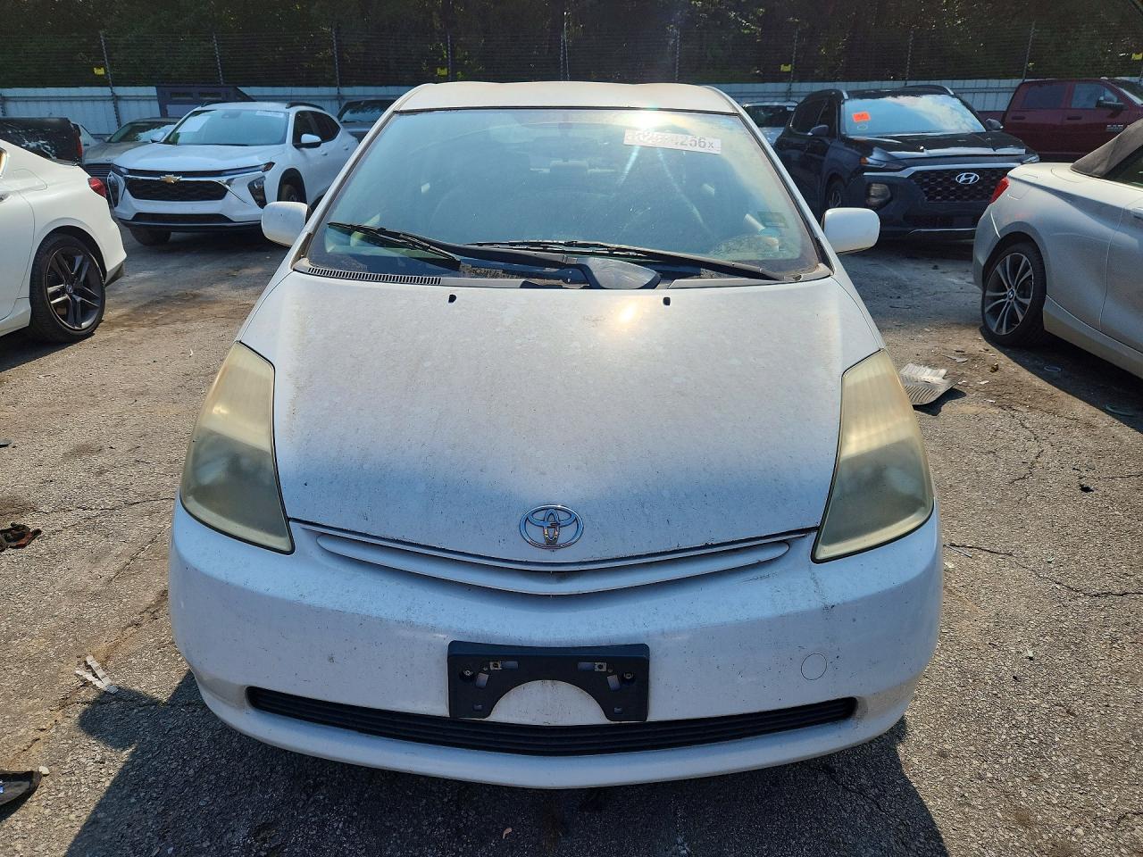 2004 Toyota Prius Base White vin: JTDKB22UX40080489