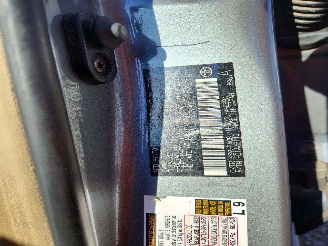 2005 Toyota Prius Base Silver vin: JTDKB22UX53039800
