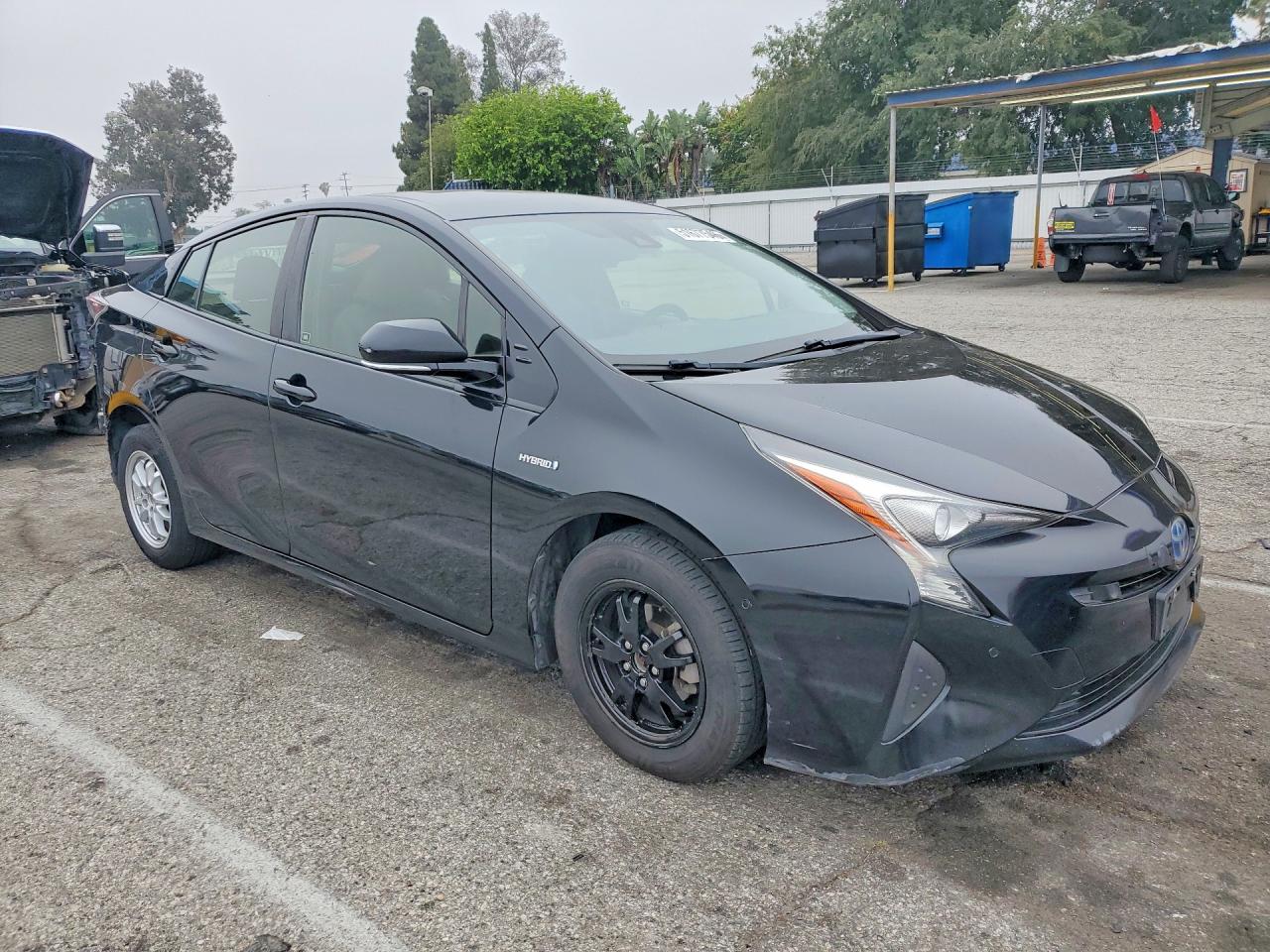 2017 Toyota Prius Two Черный vin: JTDKBRFU8H3044789