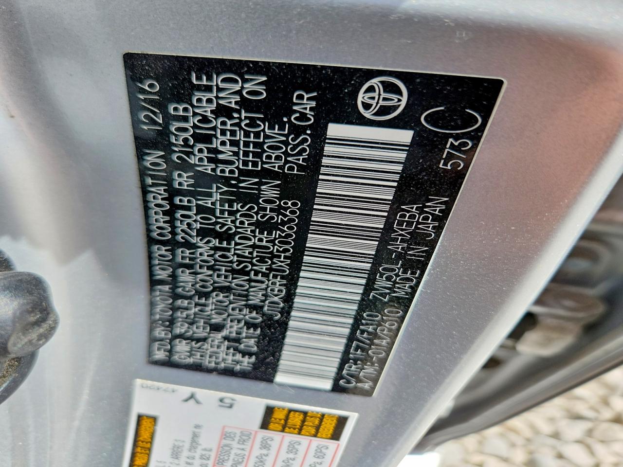 2017 Toyota Prius Two Silver vin: JTDKBRFUXH3036368