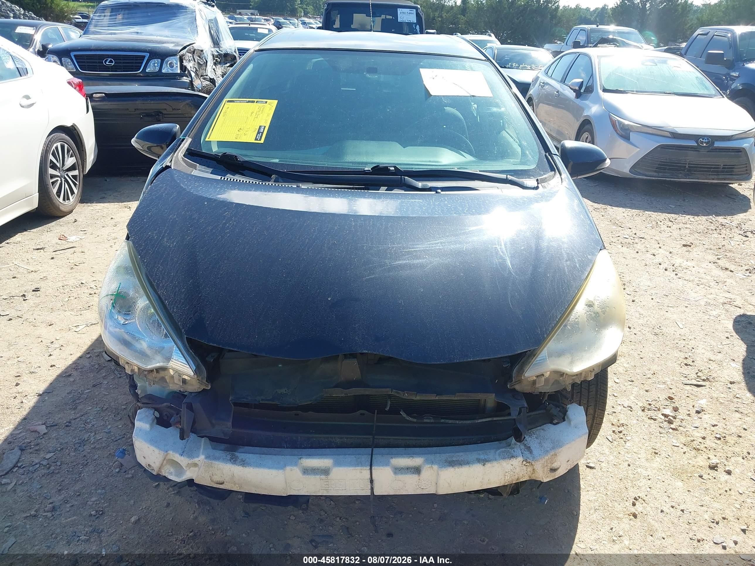 2012 Toyota Prius C Three Черный vin: JTDKDTB30C1005669