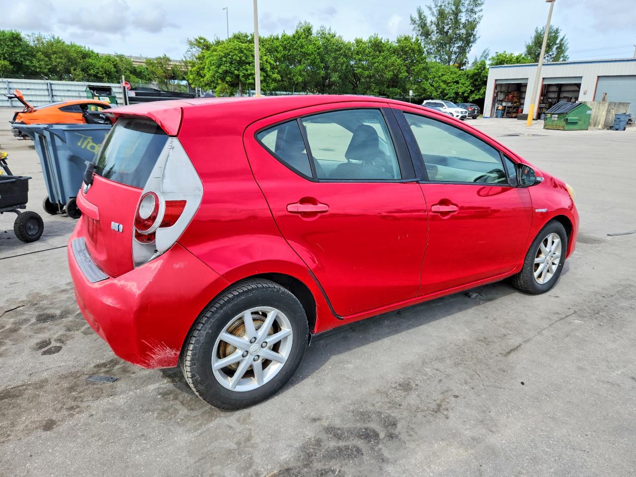 2012 Toyota Prius C One Красный vin: JTDKDTB30C1502012
