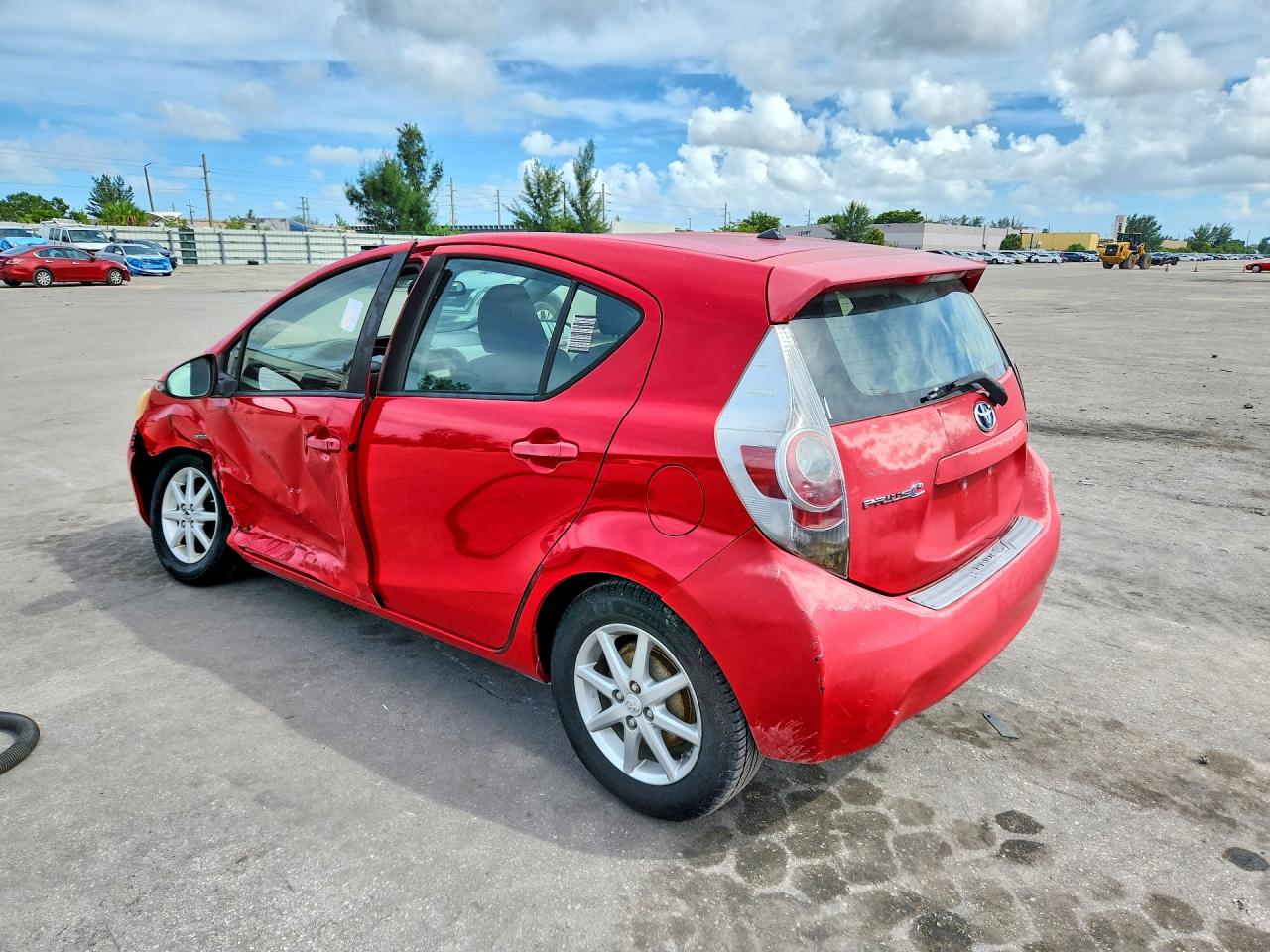 2012 Toyota Prius C One Красный vin: JTDKDTB30C1502012
