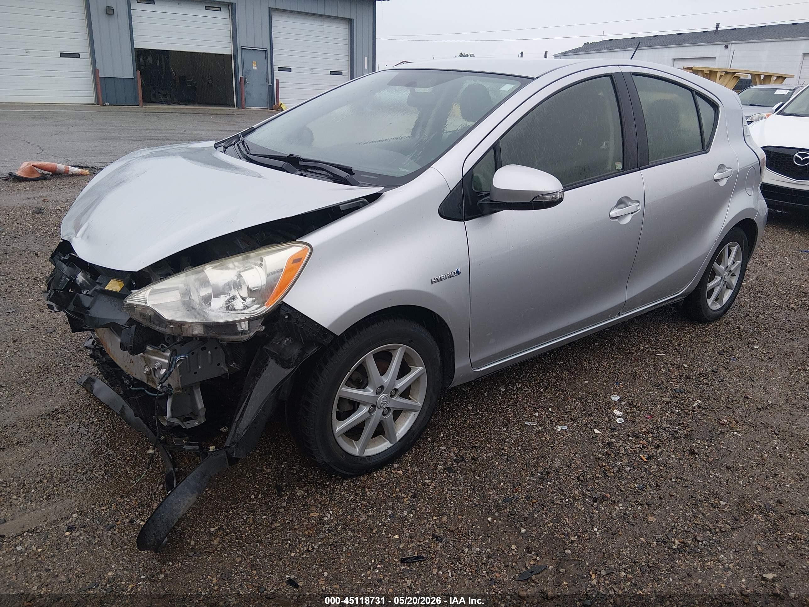 2013 Toyota Prius C Three Silver vin: JTDKDTB30D1051004