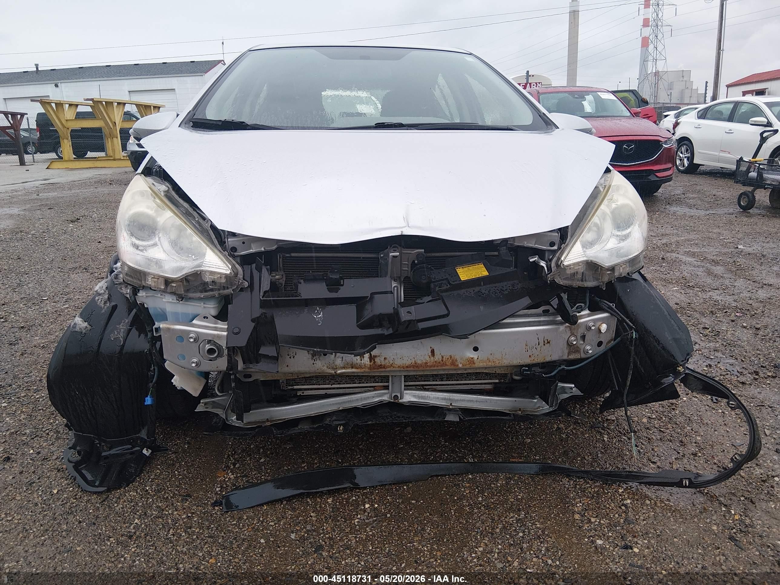 2013 Toyota Prius C Three Silver vin: JTDKDTB30D1051004
