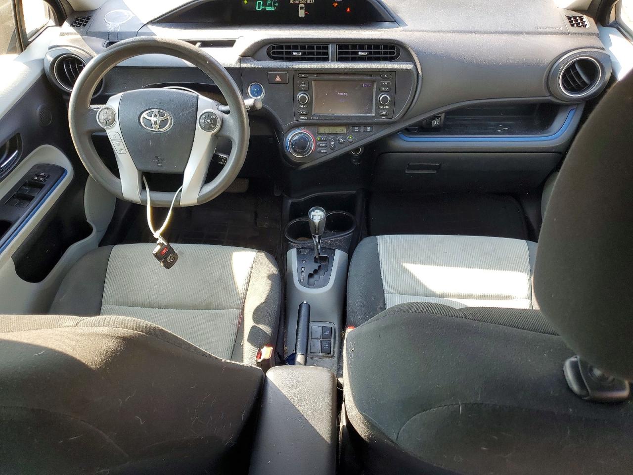 2013 Toyota Prius C Three Синий vin: JTDKDTB30D1534086