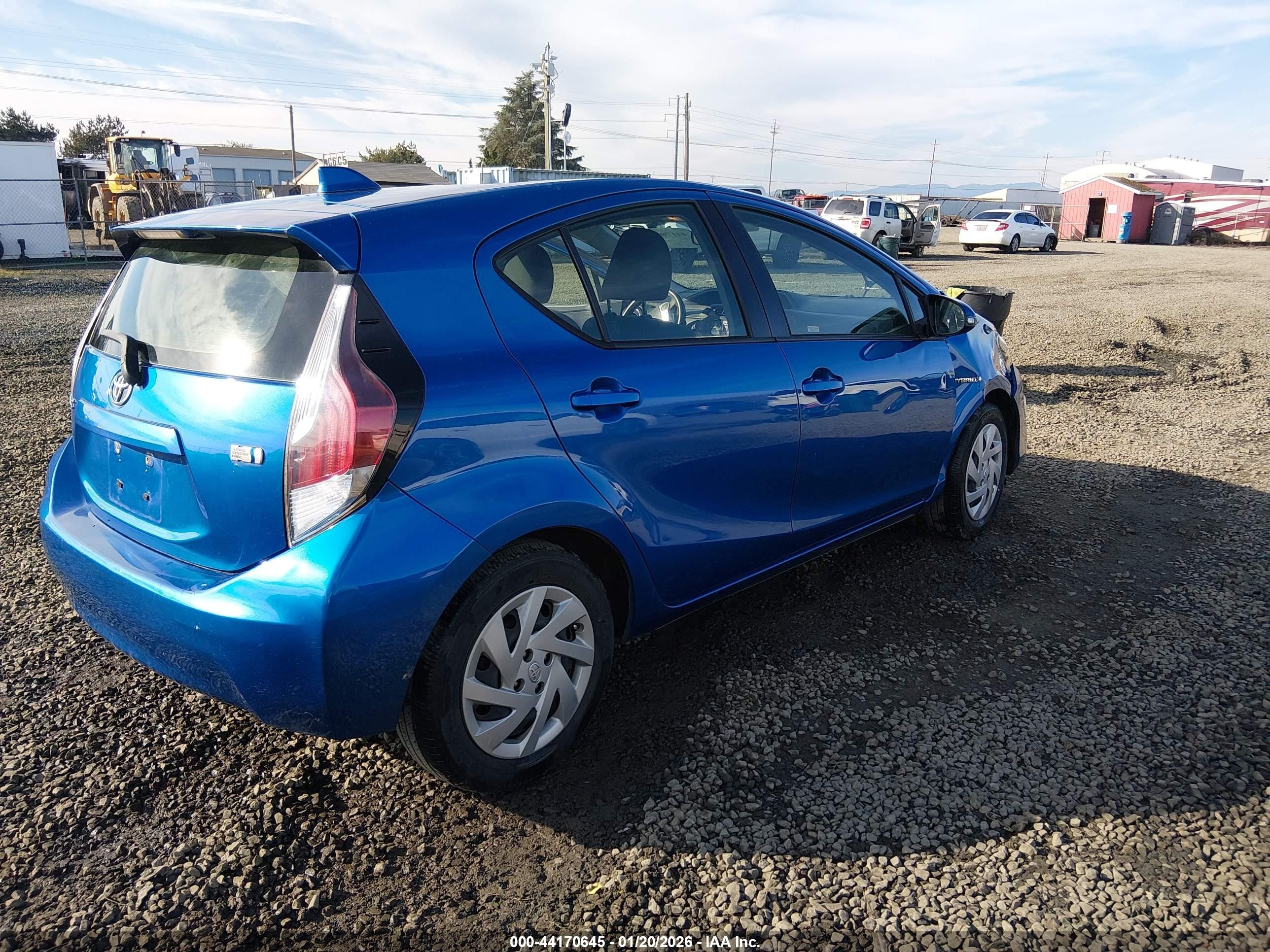 2015 Toyota Prius C Two Синий vin: JTDKDTB30F1577894