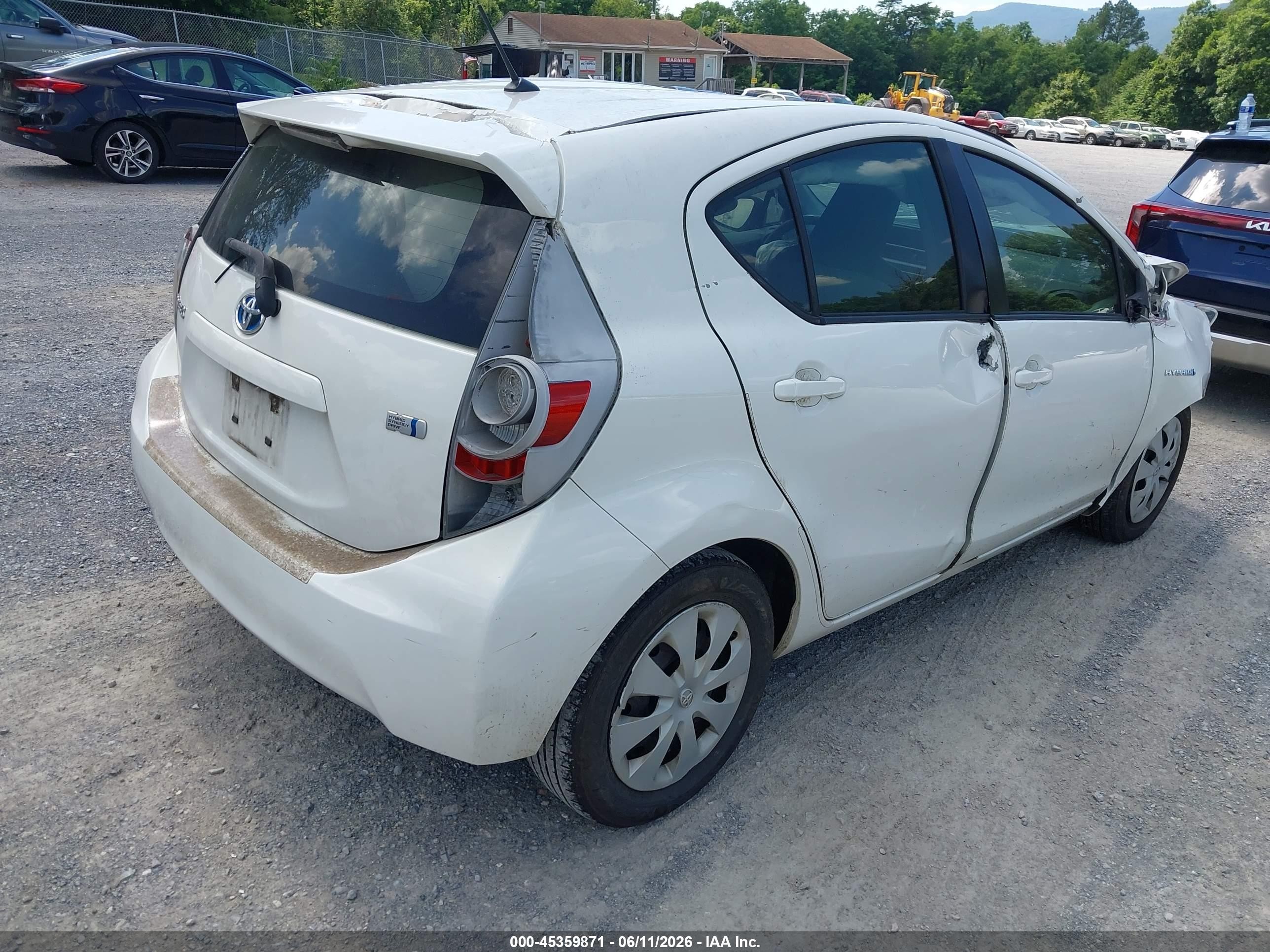 2012 Toyota Prius C One White vin: JTDKDTB32C1512959
