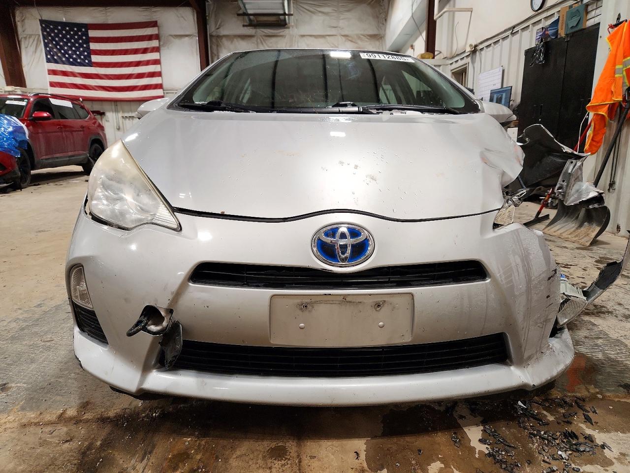 2013 Toyota Prius C Silver vin: JTDKDTB32D1040246