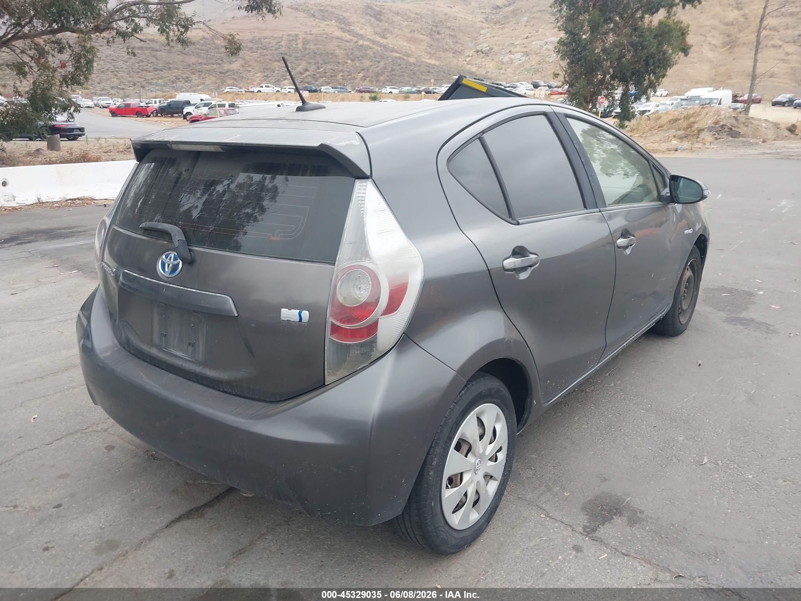 2013 Toyota Prius C Three Gray vin: JTDKDTB32D1545641