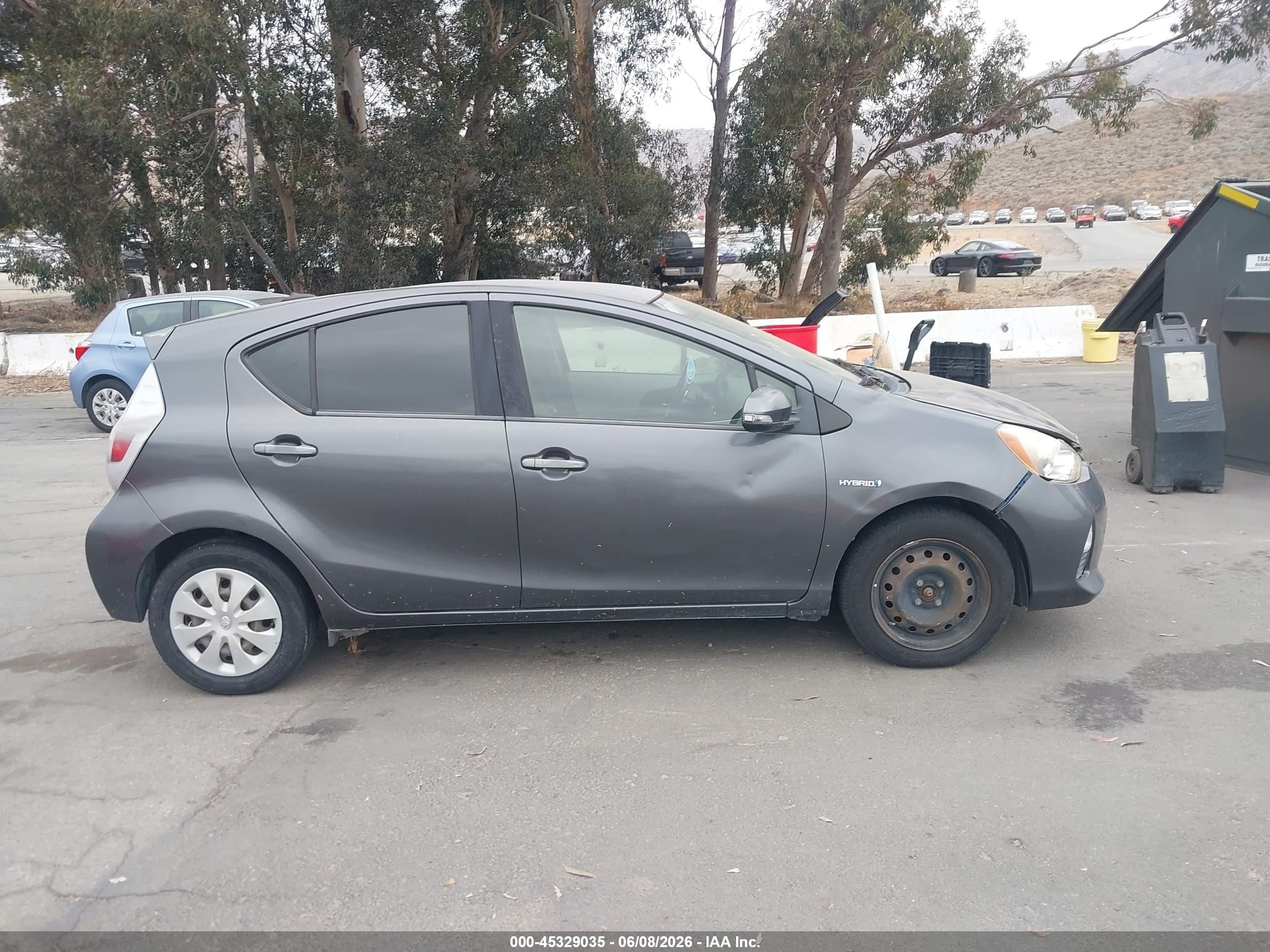 2013 Toyota Prius C Three Gray vin: JTDKDTB32D1545641