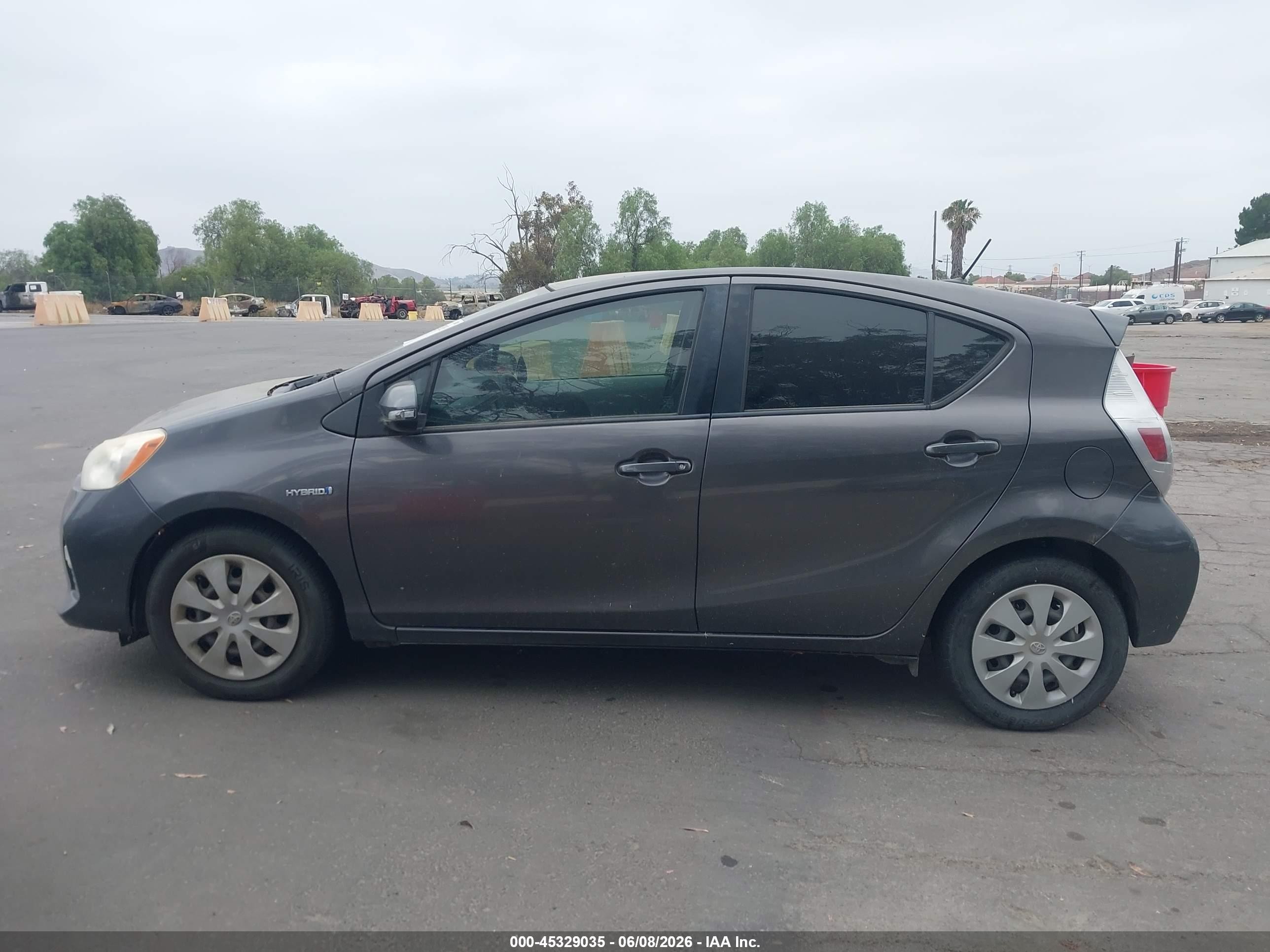 2013 Toyota Prius C Three Gray vin: JTDKDTB32D1545641