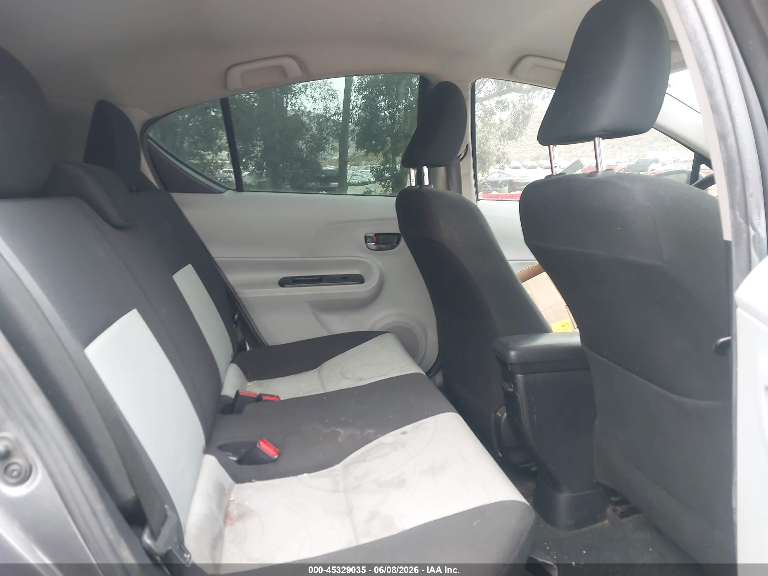 2013 Toyota Prius C Three Gray vin: JTDKDTB32D1545641