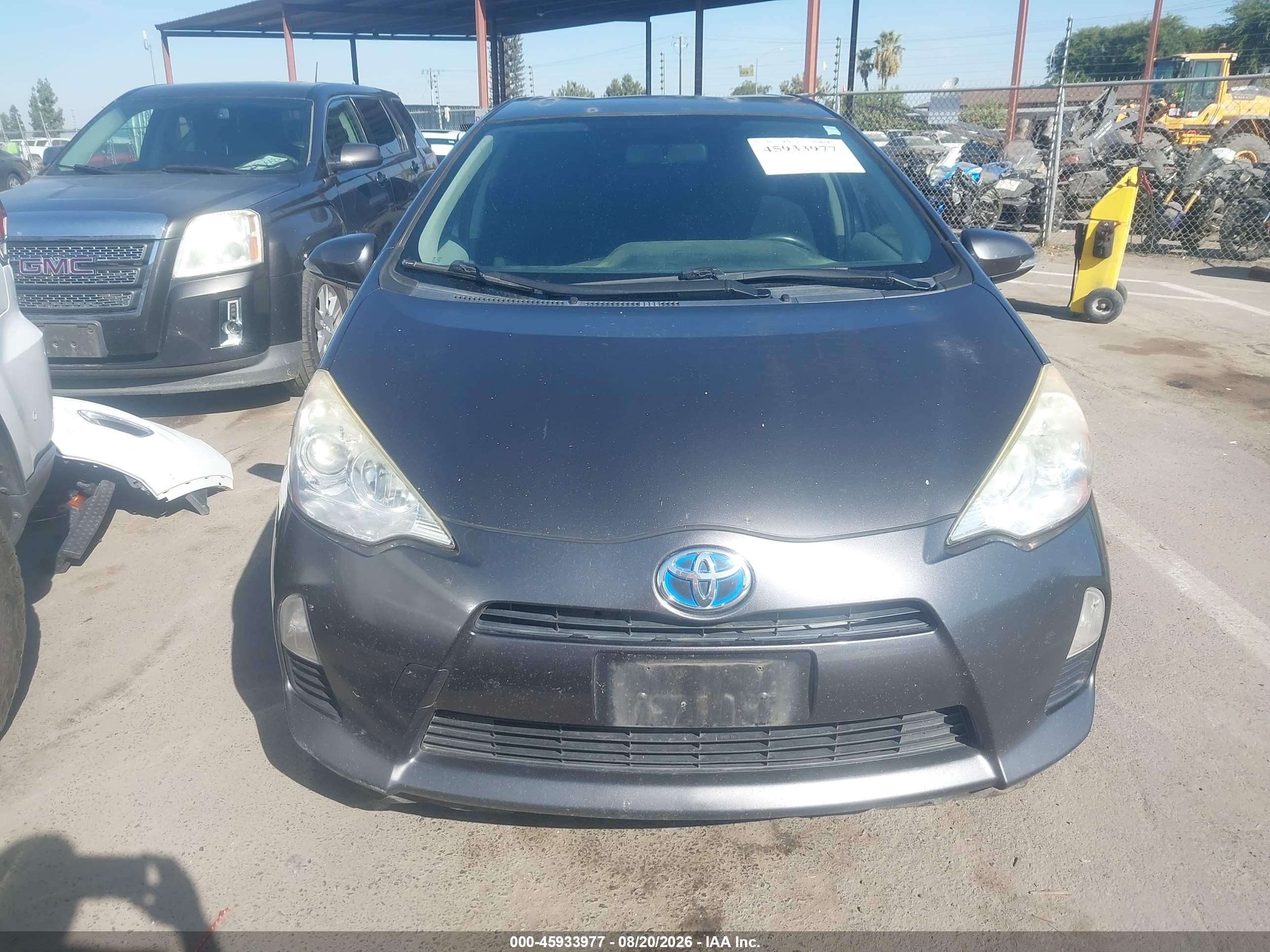 2014 Toyota Prius C Three Gray vin: JTDKDTB32E1565339