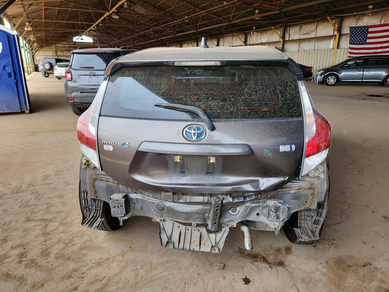 2015 Toyota Prius C Two Серый vin: JTDKDTB32F1577508