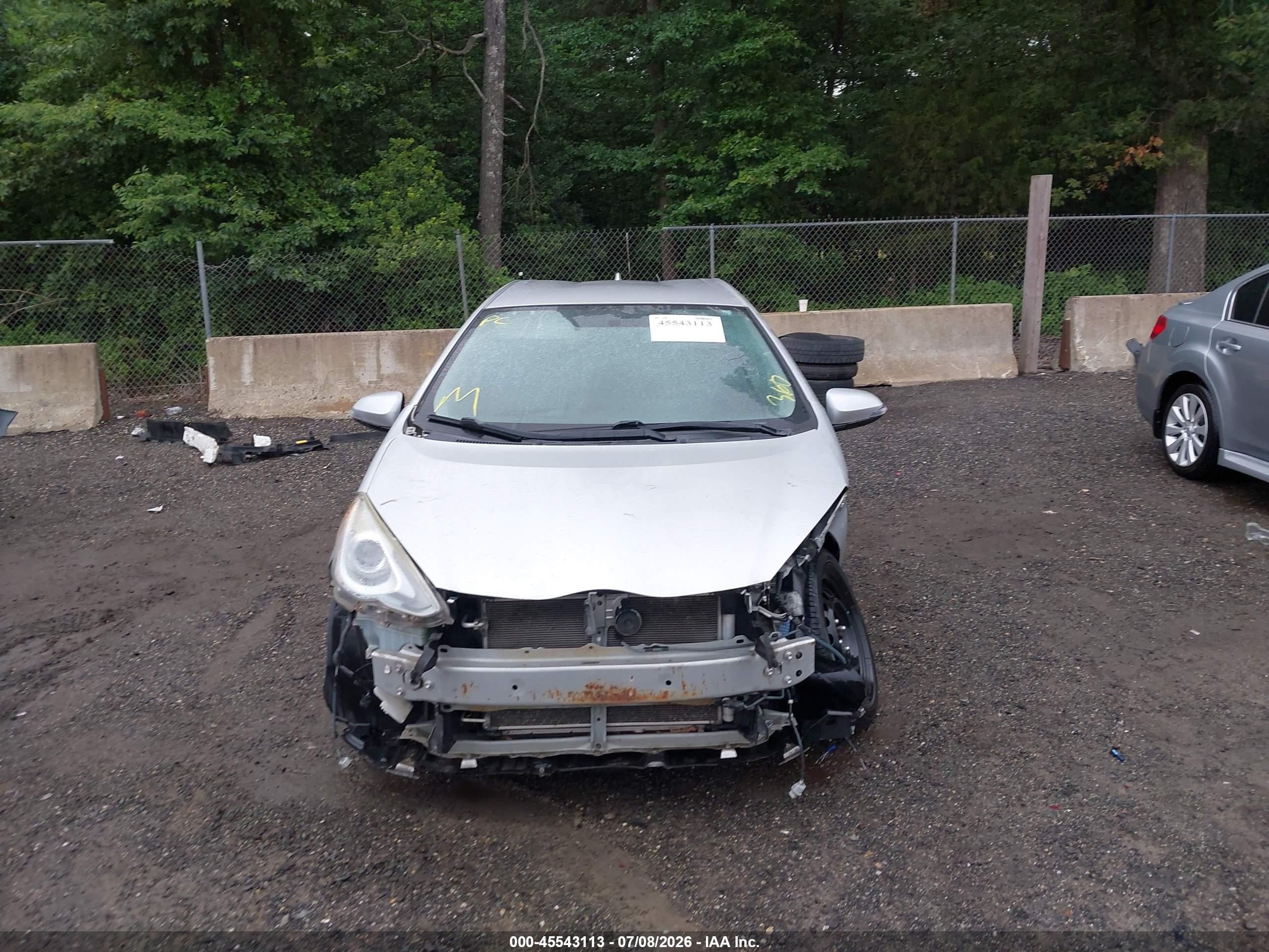 2015 Toyota Prius C Four/one/three/two Silver vin: JTDKDTB32F1577959