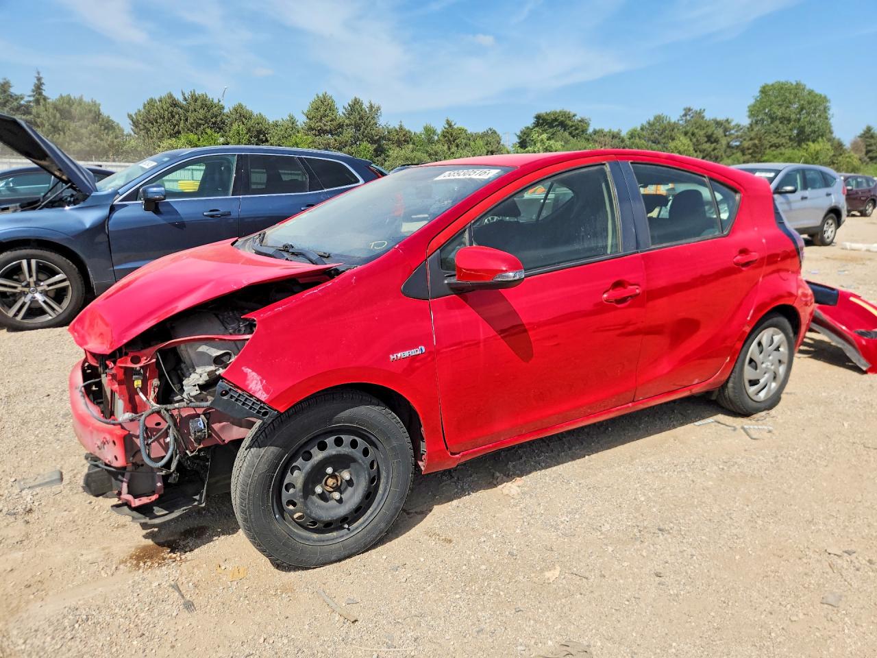 2015 Toyota Prius C Two Красный vin: JTDKDTB32F1581543