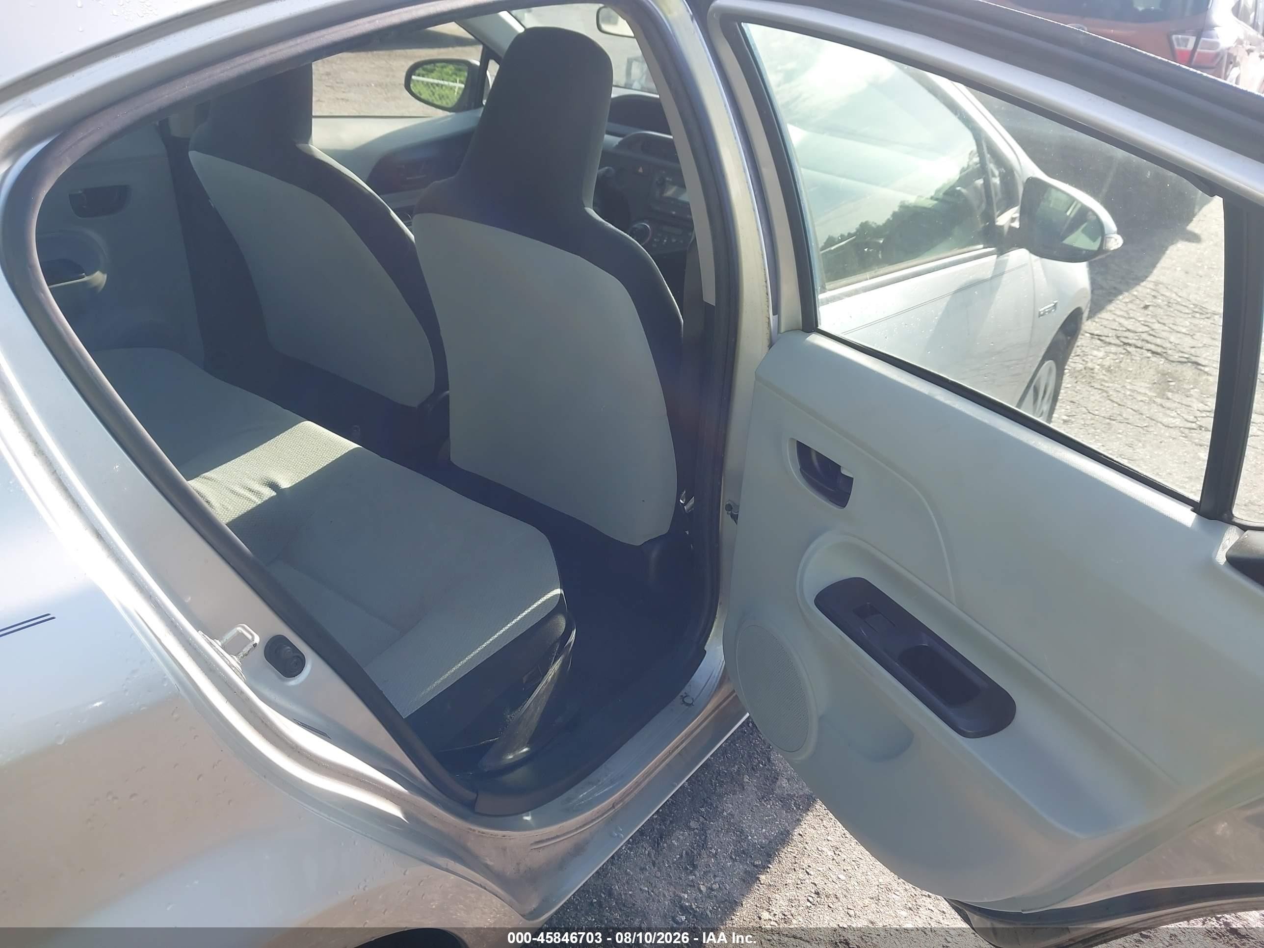 2012 Toyota Prius C One Silver vin: JTDKDTB33C1010784