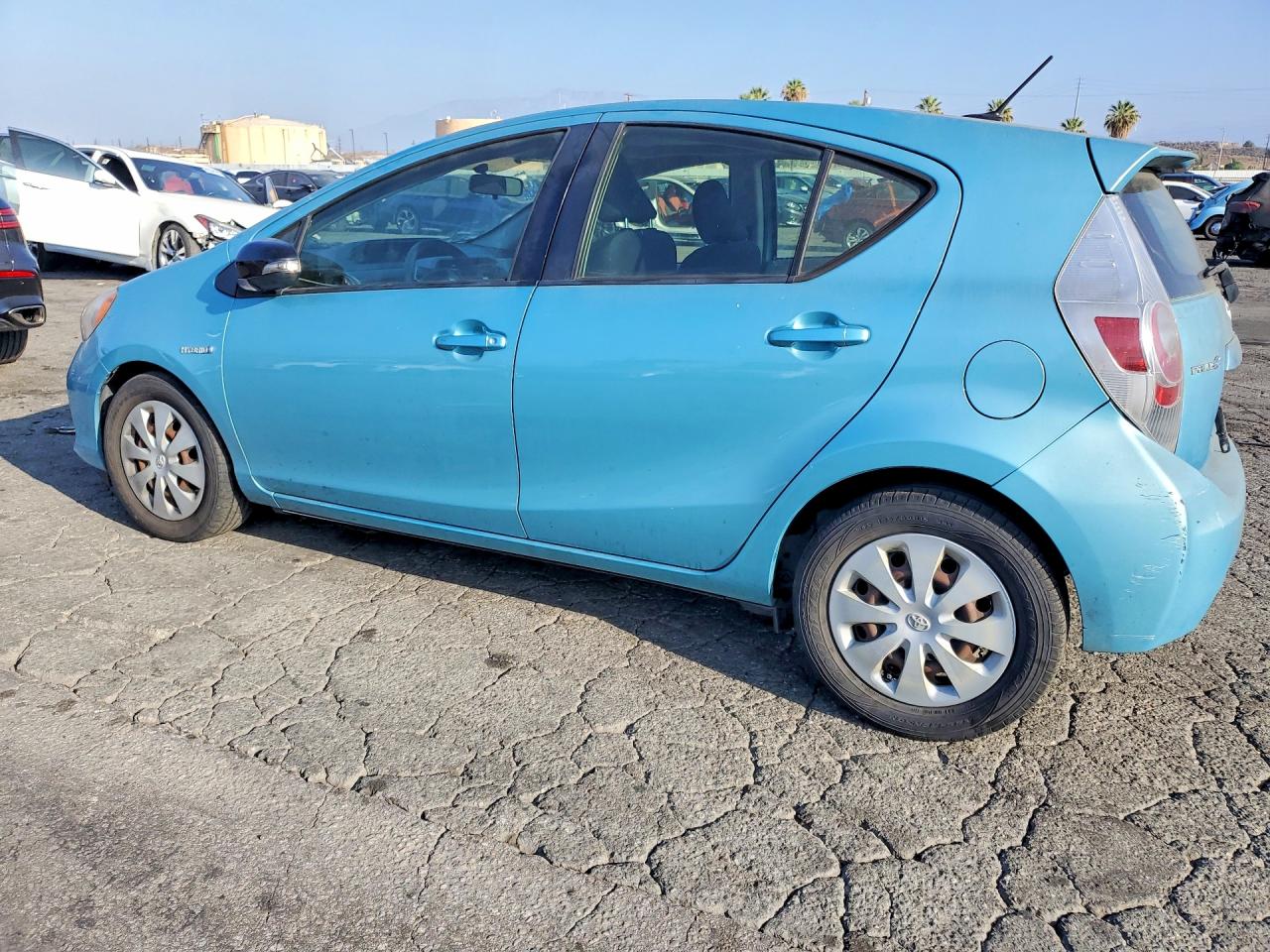 2012 Toyota Prius C Three Turquoise vin: JTDKDTB33C1020103