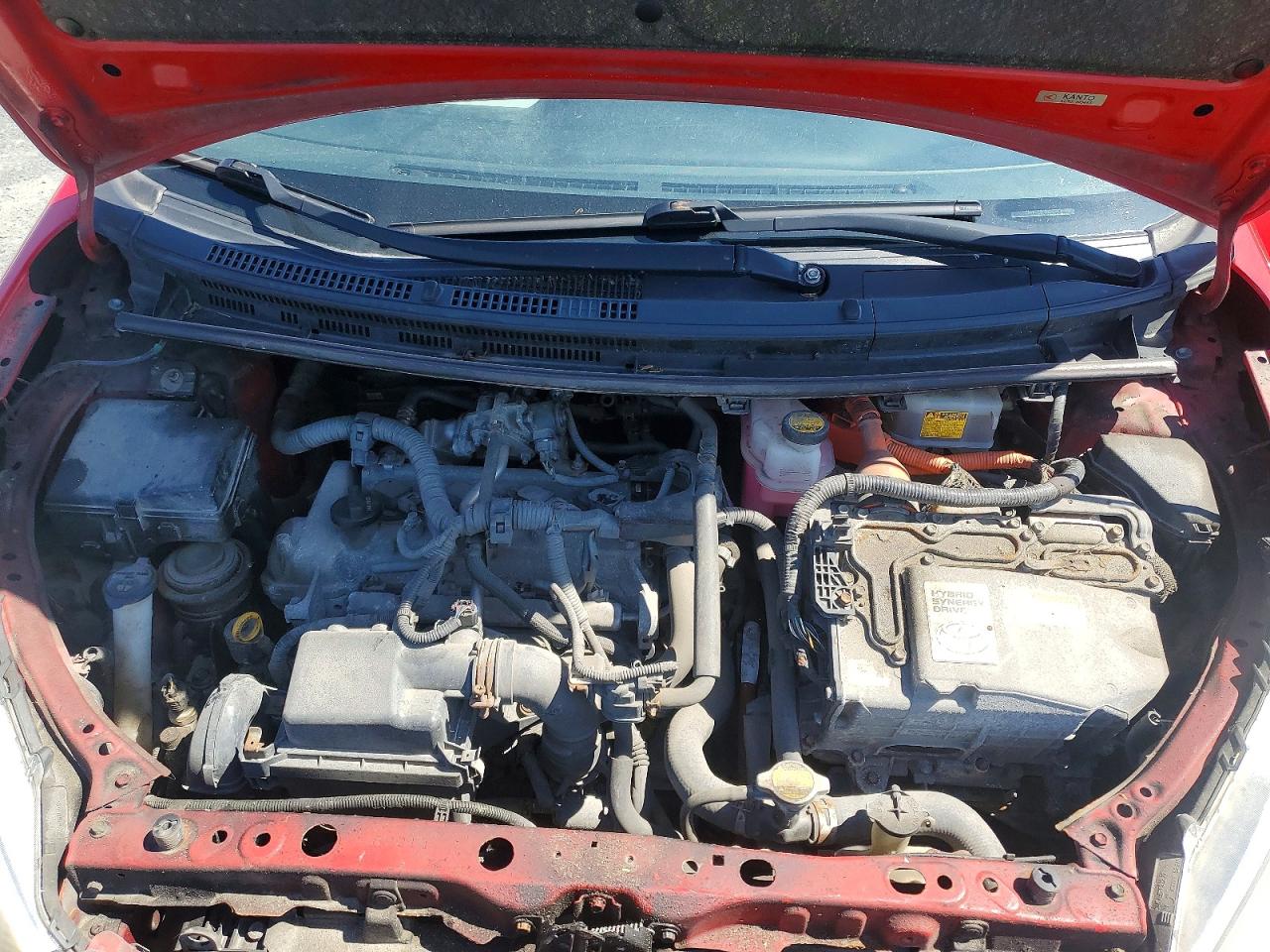 2012 Toyota Prius C One Красный vin: JTDKDTB33C1514316