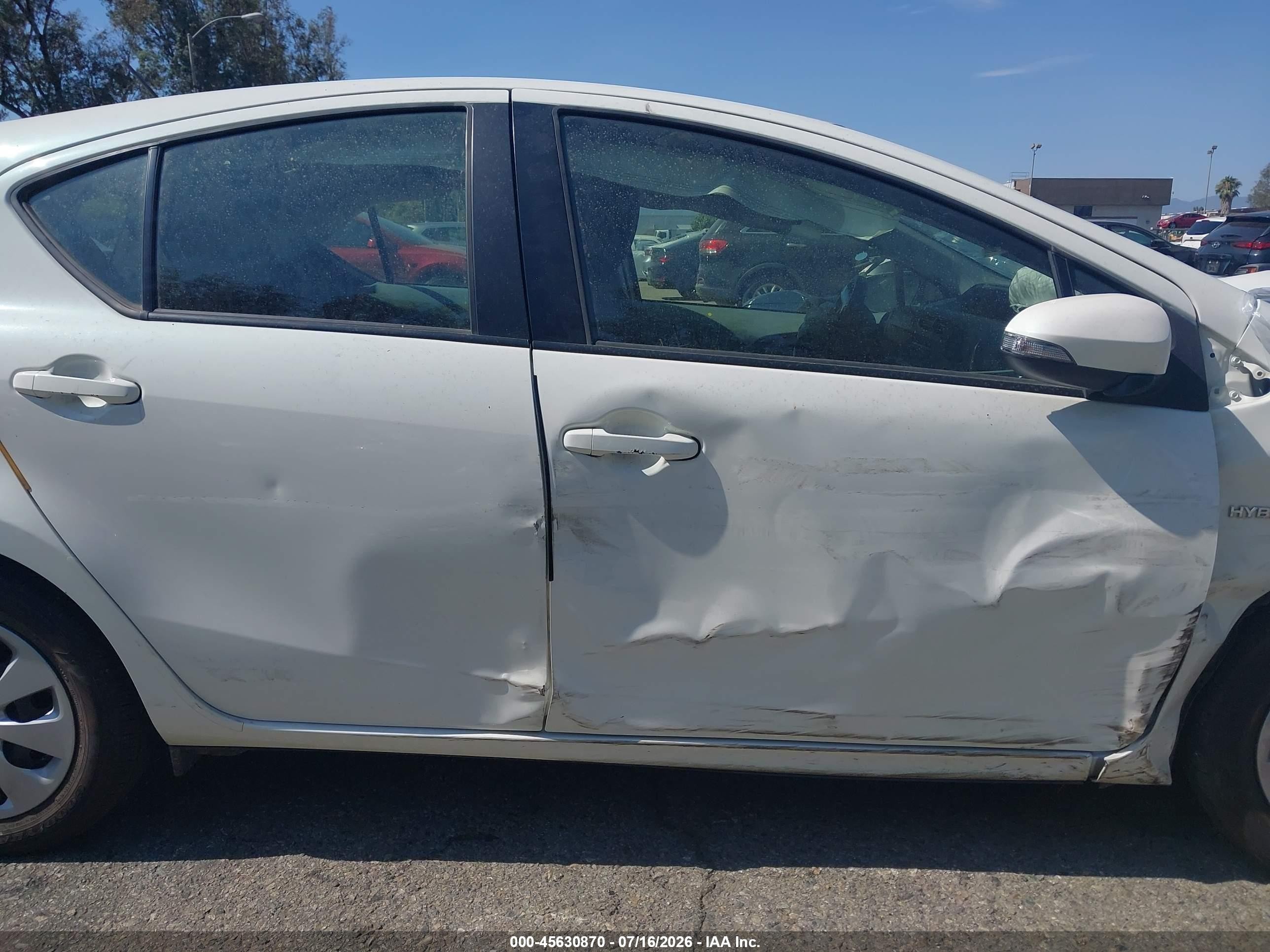 2013 Toyota Prius C Two White vin: JTDKDTB33D1541789