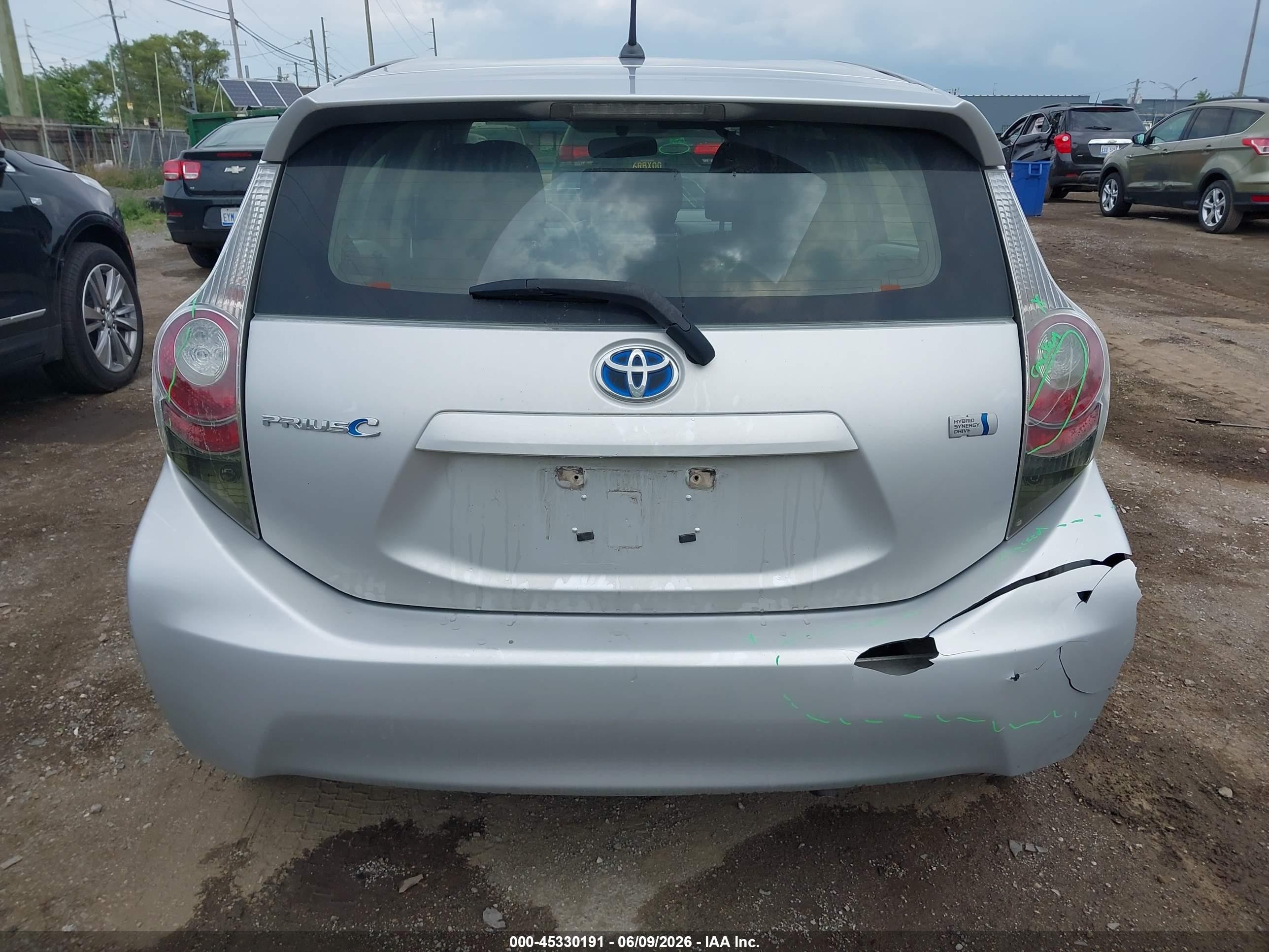 2013 Toyota Prius C Two Silver vin: JTDKDTB33D1555076